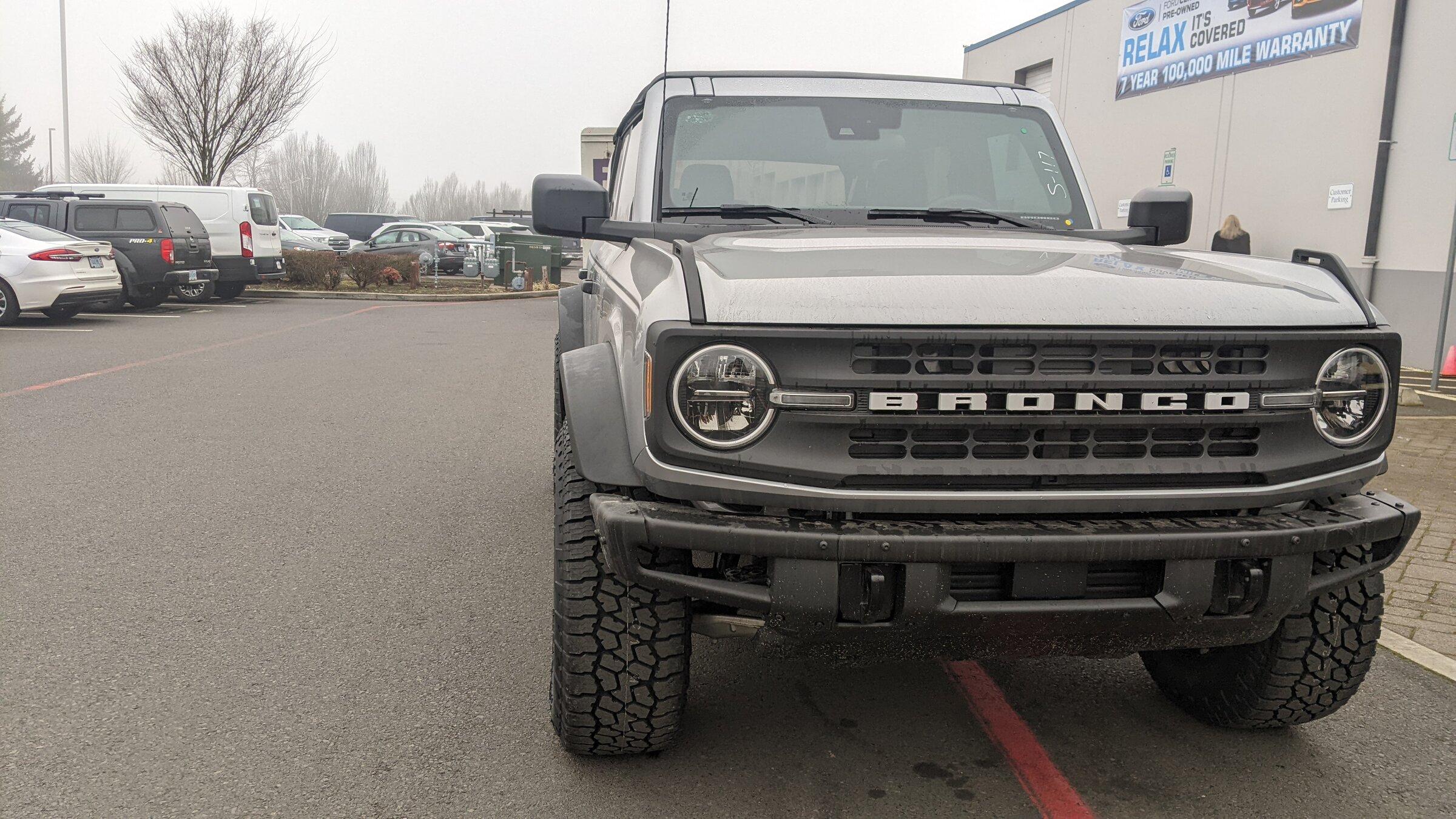 Ford Bronco Ultimate Black Diamond Non-Sasquatch pics thread PXL_20220210_184133475