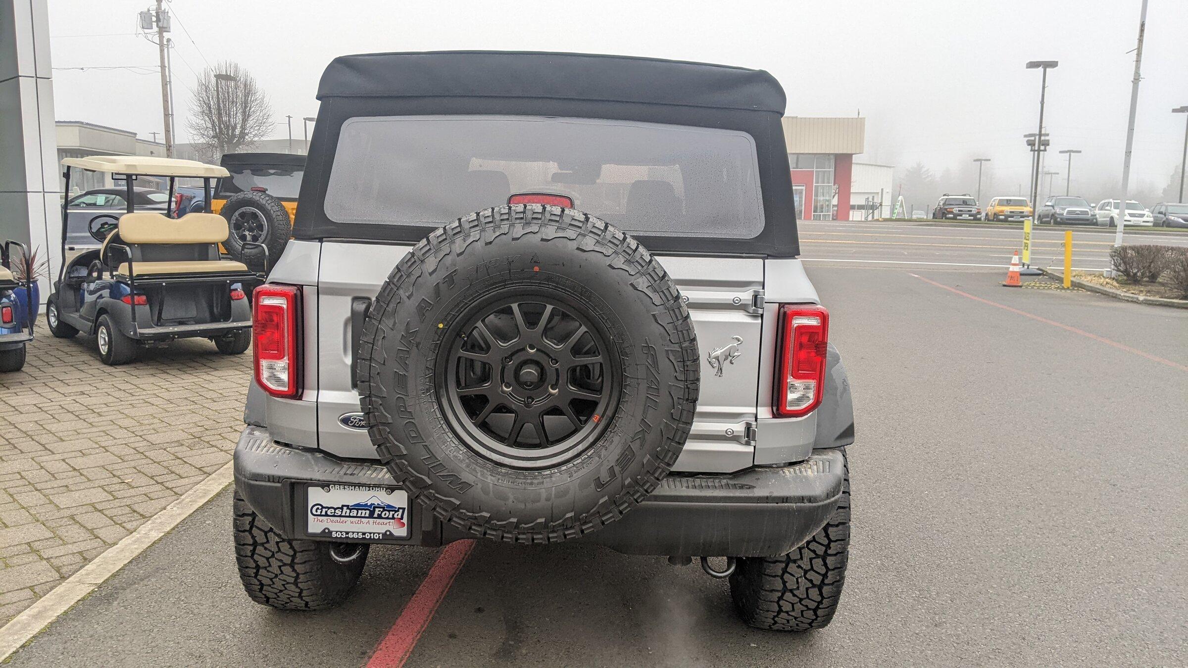 Ford Bronco Ultimate Black Diamond Non-Sasquatch pics thread PXL_20220210_184156711.MP
