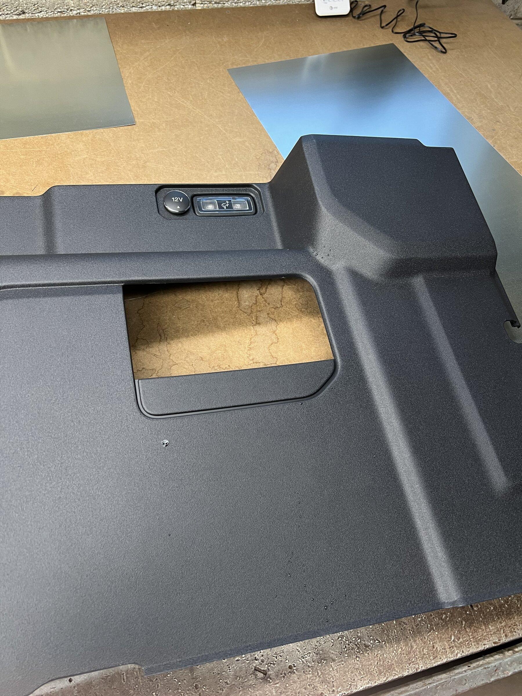 Ford Bronco B&O sub installed on Base Bronco ….sorta…. 79406C5B-8507-4AD4-B1D0-E2AD2D2D8DC4