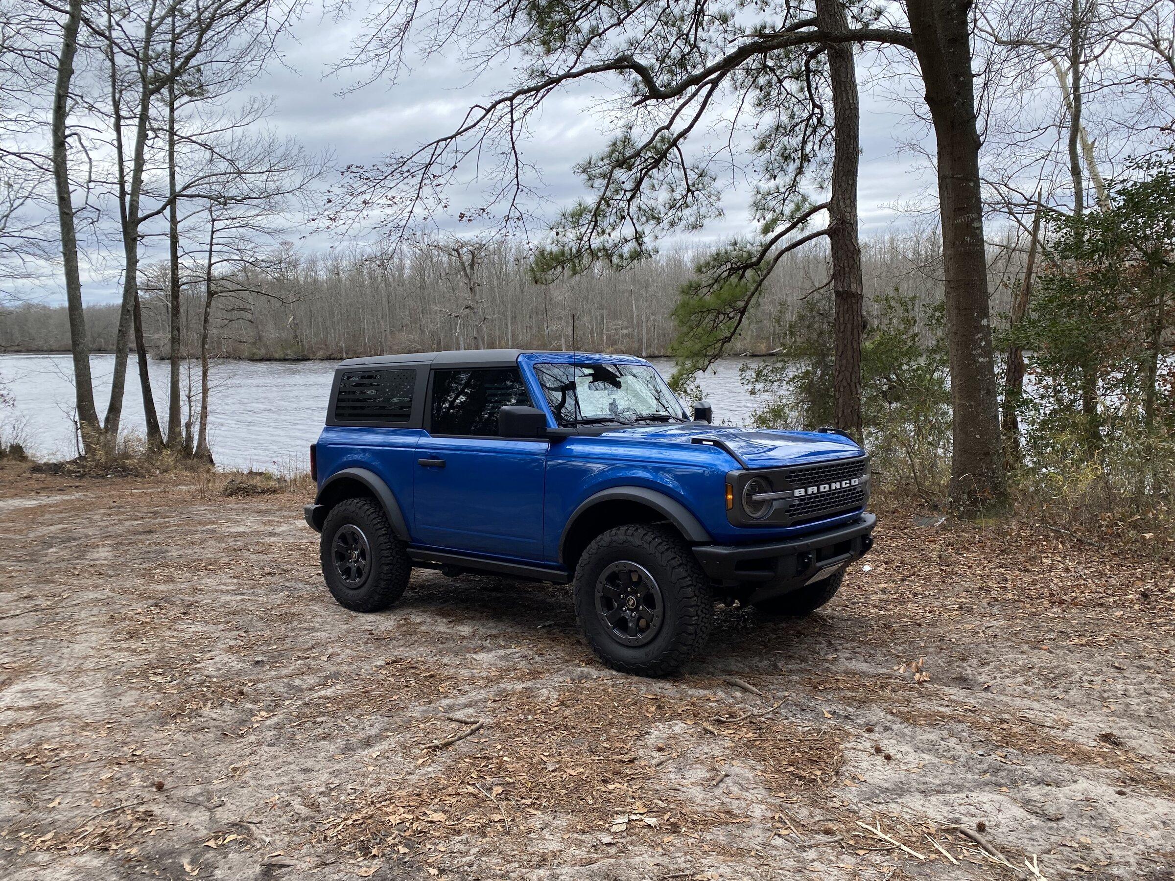 Ford Bronco Bronco Team 2 door. tempImagepOmpon