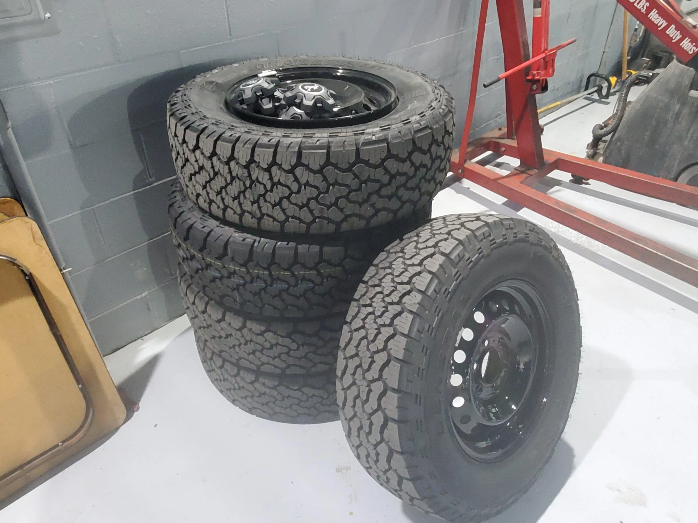 Ford Bronco BD Steel Wheels/Tires 20220217_141540