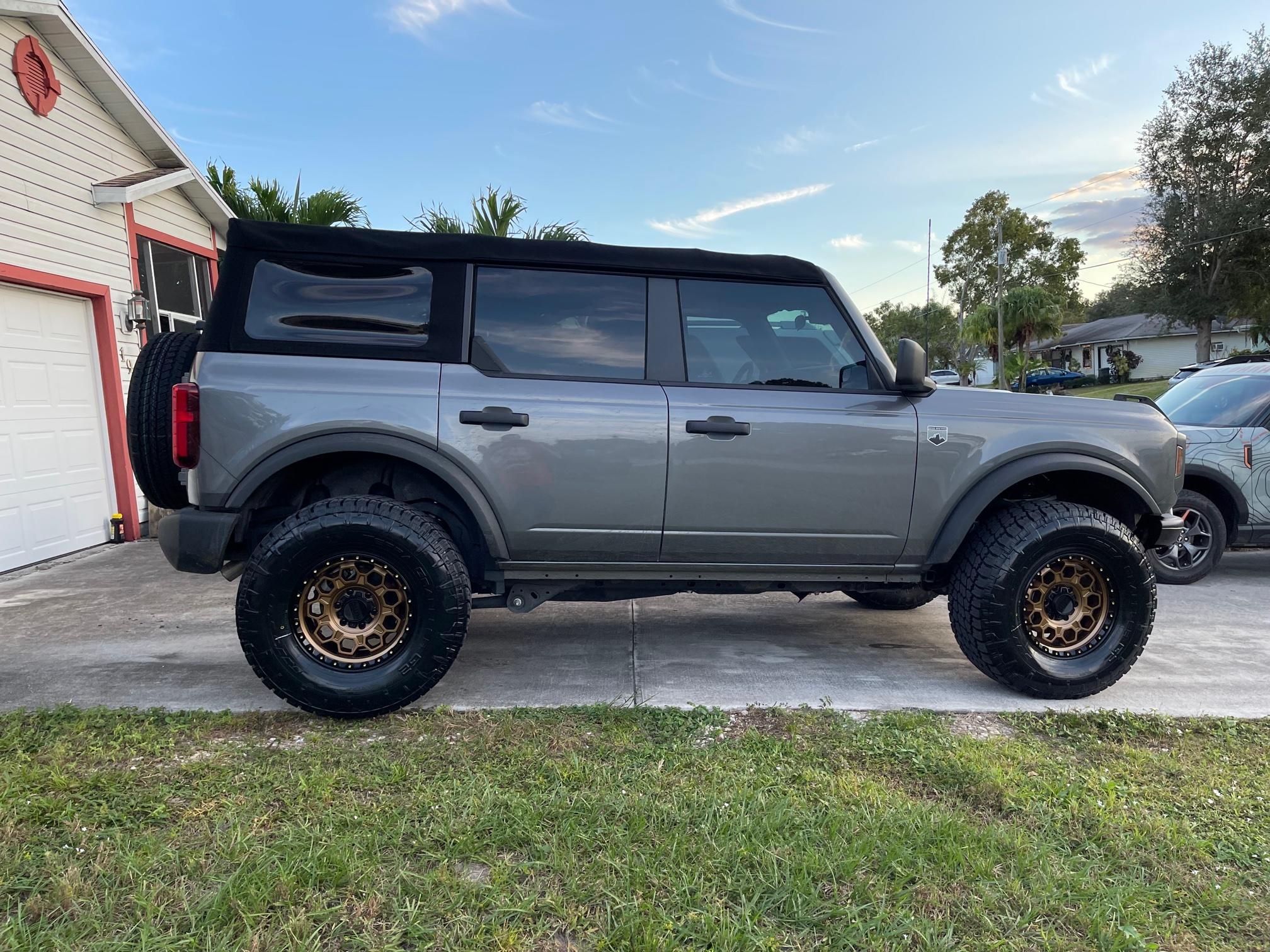 Ford Bronco Lift kit recommendations for 17" wheels (+25 offset) & 35's ? IMG_9629