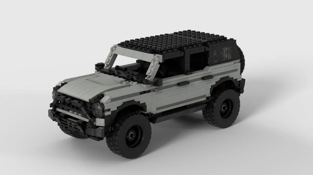 Ford Bronco ICONIC SILVER Bronco Club E67FFAAB-9000-47E4-9471-67B61AD3953D