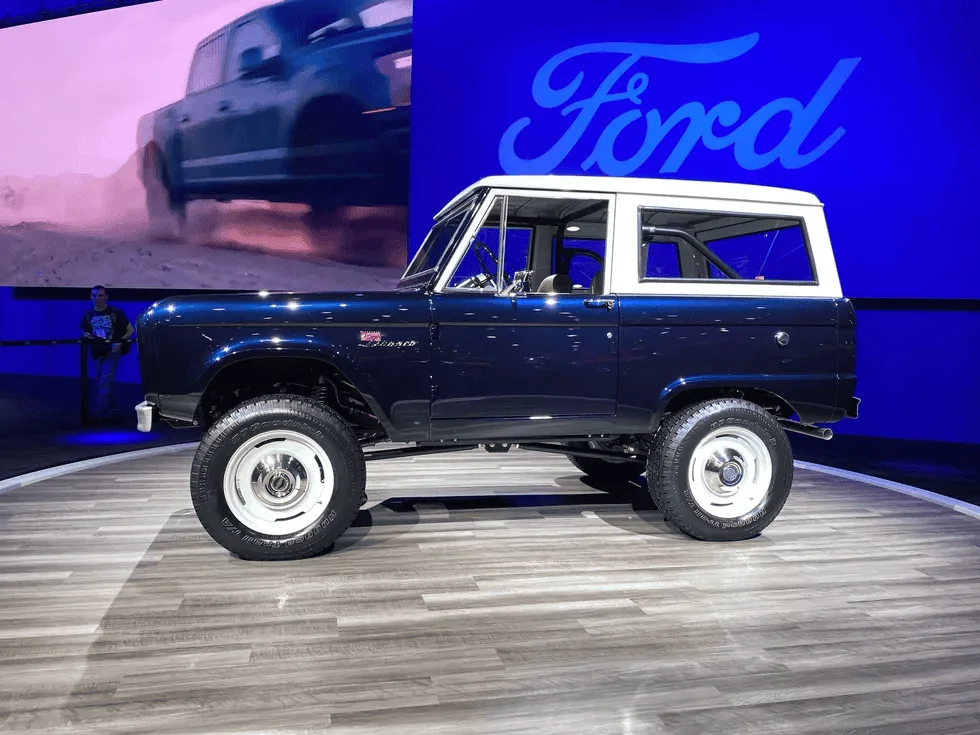 Ford Bronco Antimatter Blue Thread 1597852361825
