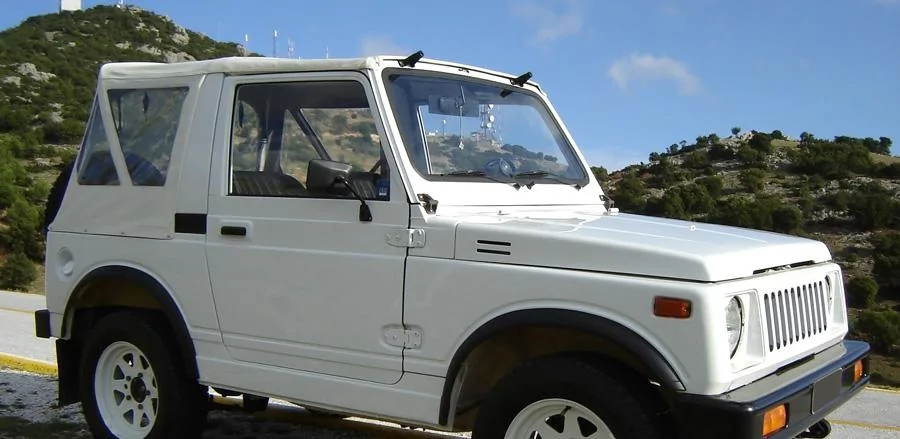 Ford Bronco White Soft Top!? IMG_2446