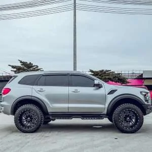 Ford Bronco First SUV will be a Bronco. What should I know? Ford Everest 2