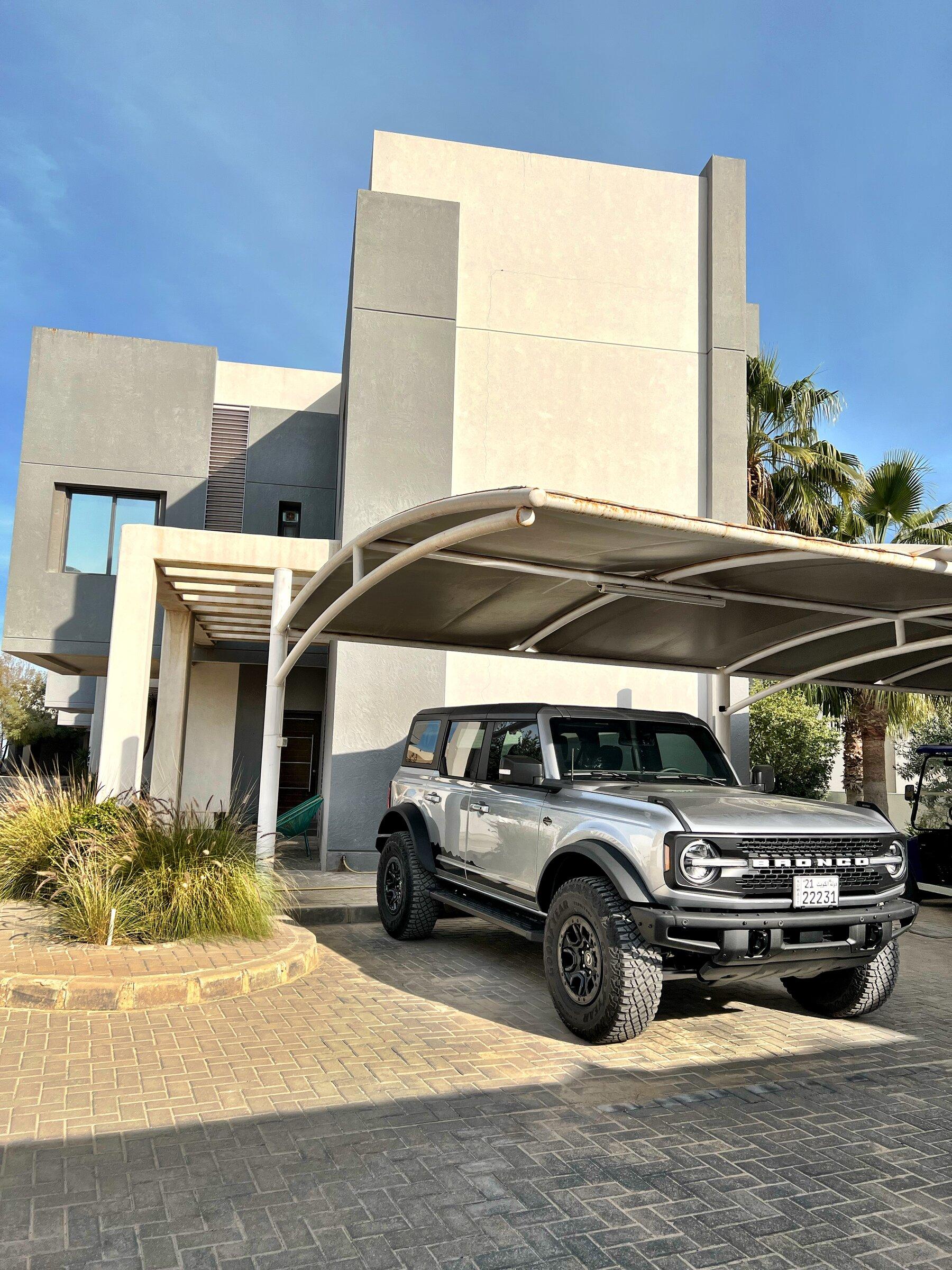 Ford Bronco ICONIC SILVER Bronco Club IMG_2207