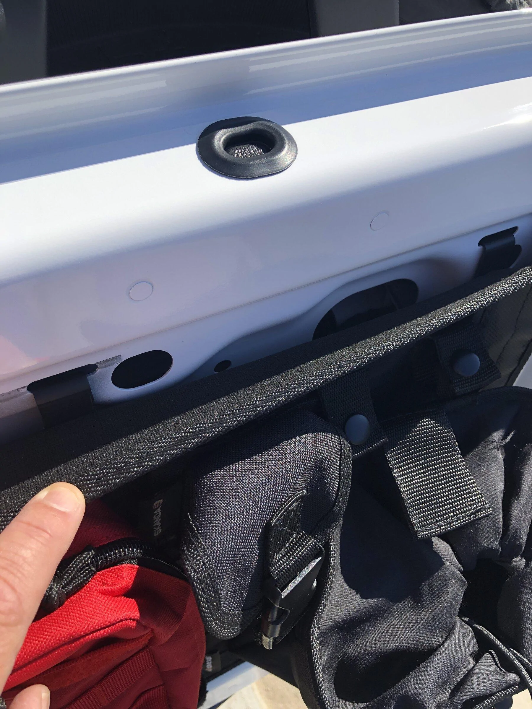 Ford Bronco Tailgate molle panel not fitting correctly? 54321310-5631-43CB-8B73-7DAE24E61749