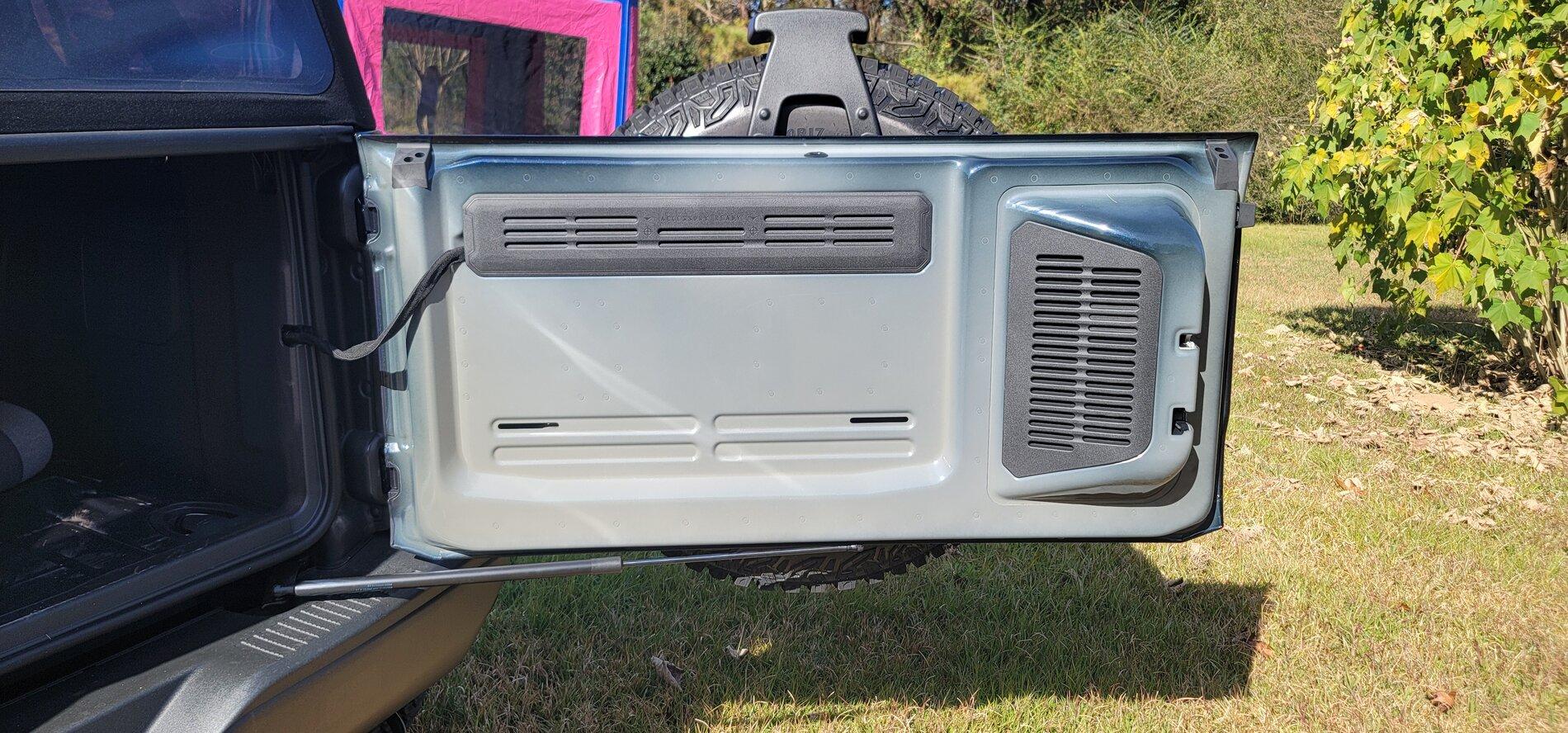 Ford Bronco Paint foul 1645413328996