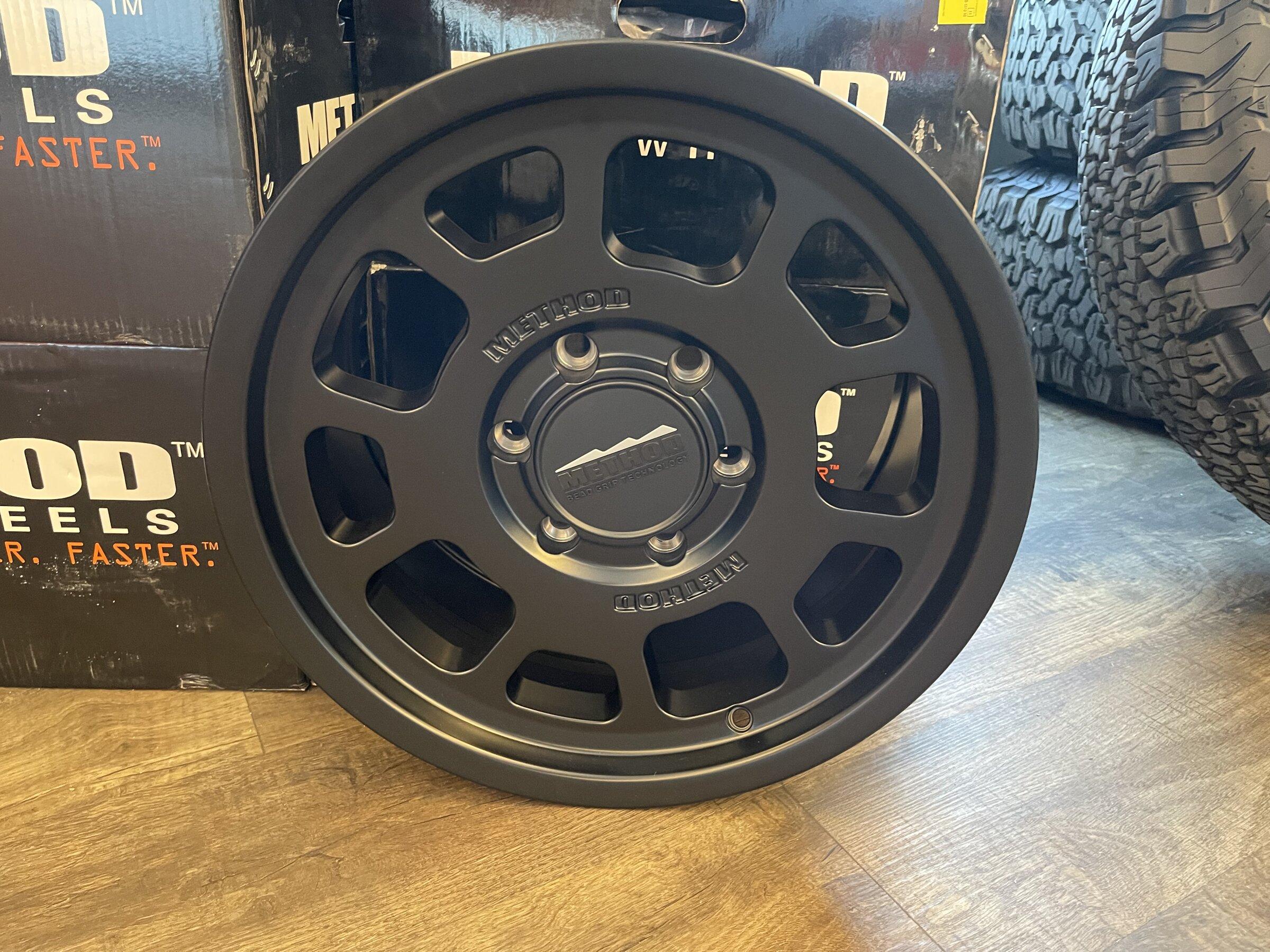 Ford Bronco Set of 5 method wheels IMG_0453