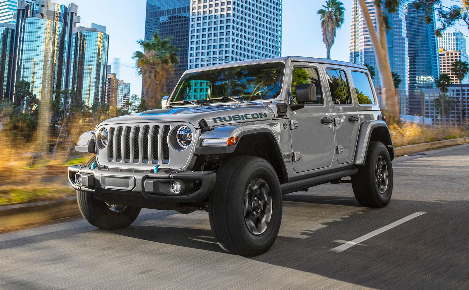 2021-Jeep-Wrangler-4xe-road.jpg