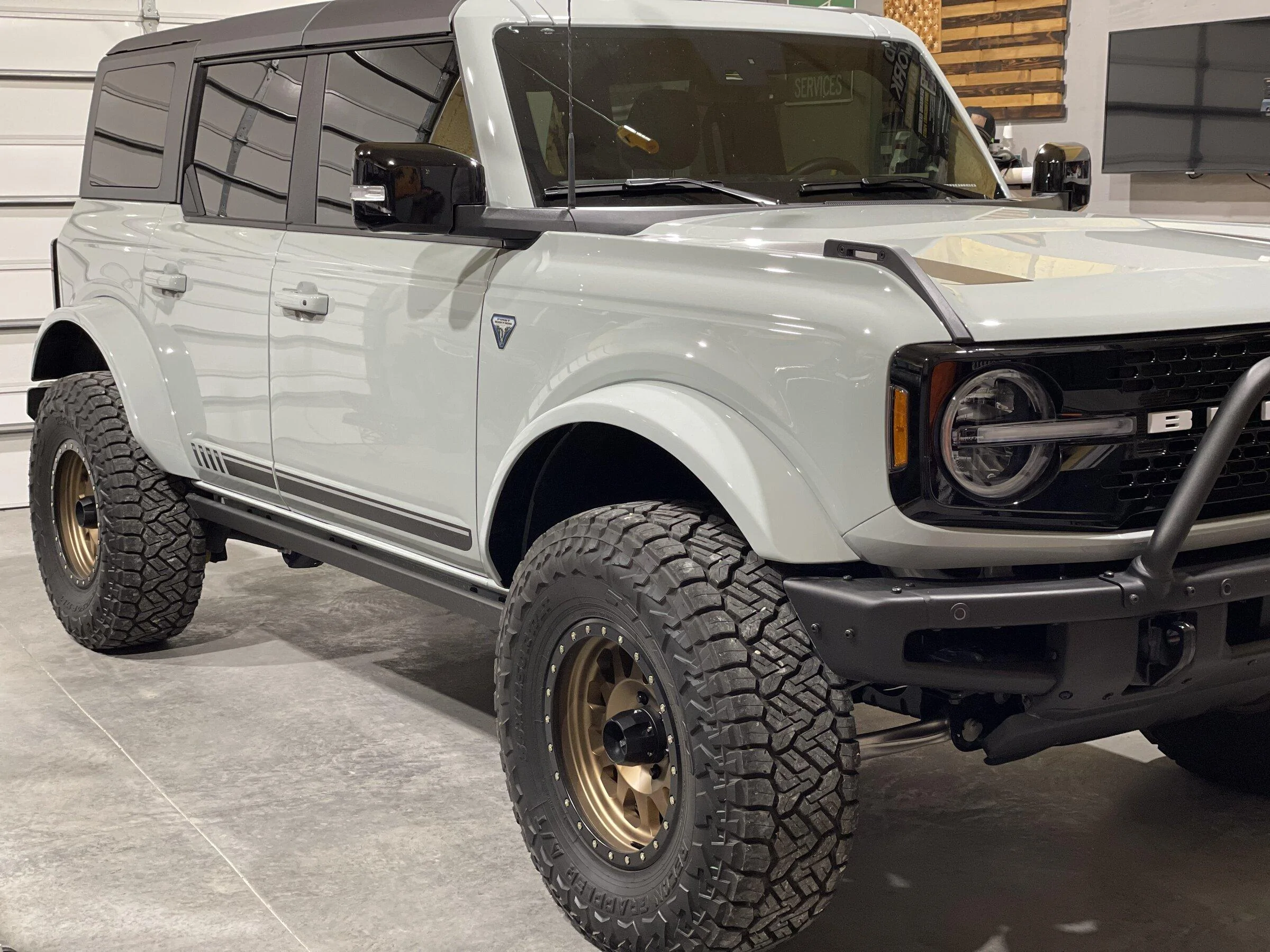 Ford Bronco Fender flares painted on Cactus Gray First Edition + Method Wheels, Nitto Recon Grapplers 35's, Fabtech 1.5" Level Kit 81C84124-4C70-4E76-99D4-46985E81EF2F