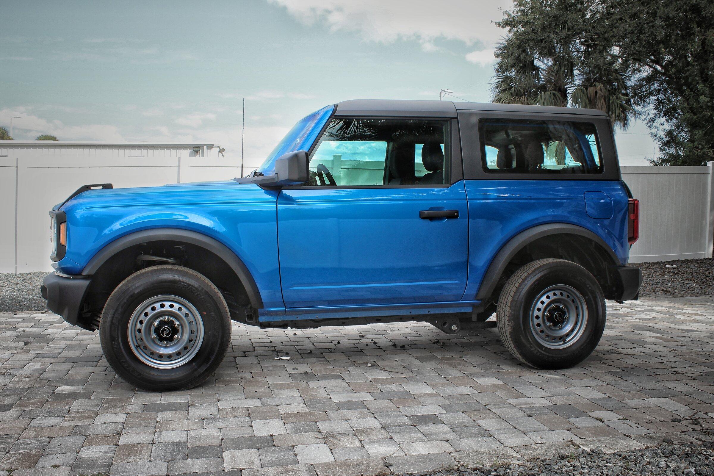 Ford Bronco Velocity Blue IMG_1578-01