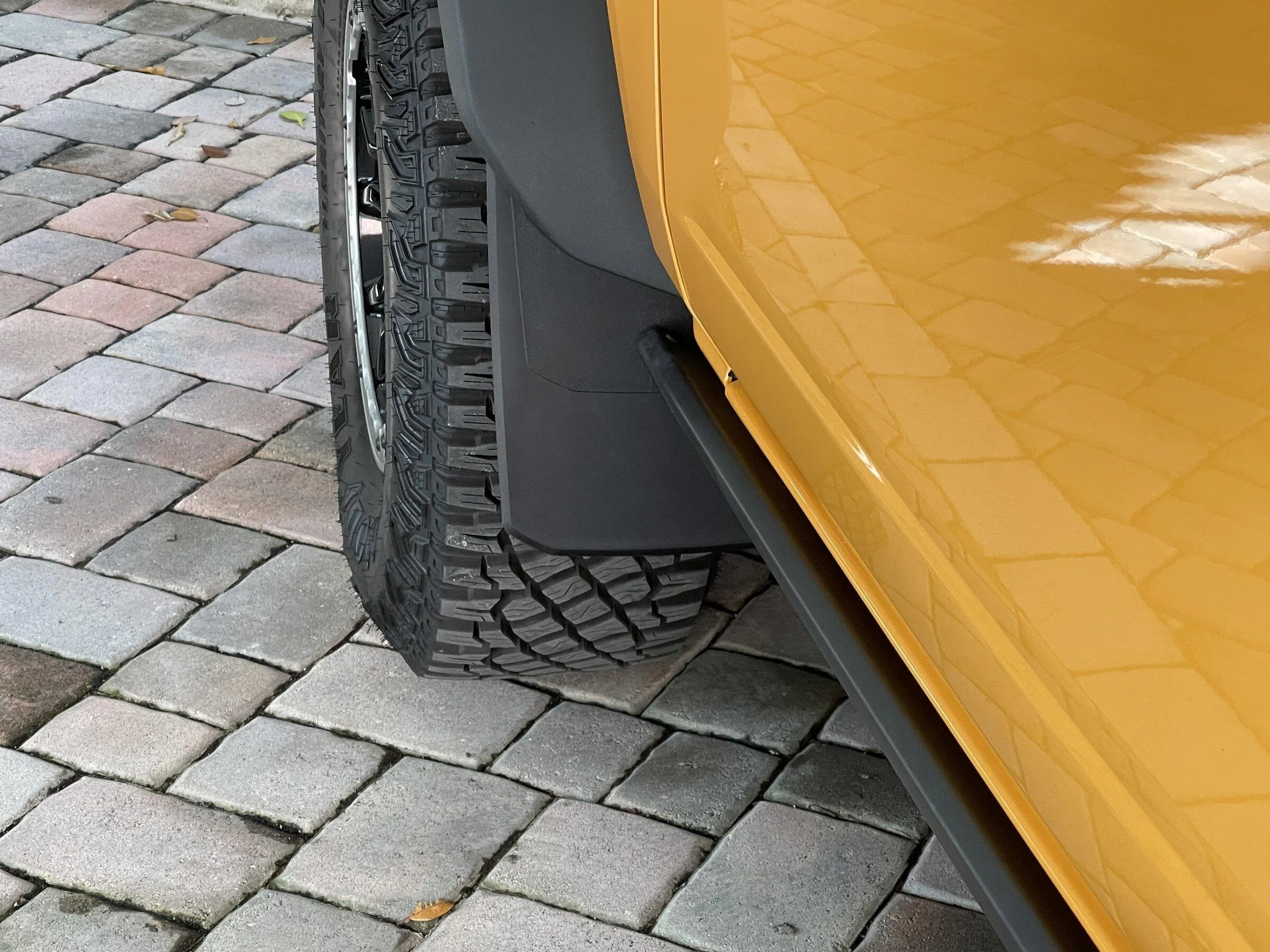 Ford Bronco Front Splash Guards/Mud Flap will NOT fit with Running Board FF0AEAC5-6FED-4800-A763-B7978A272475