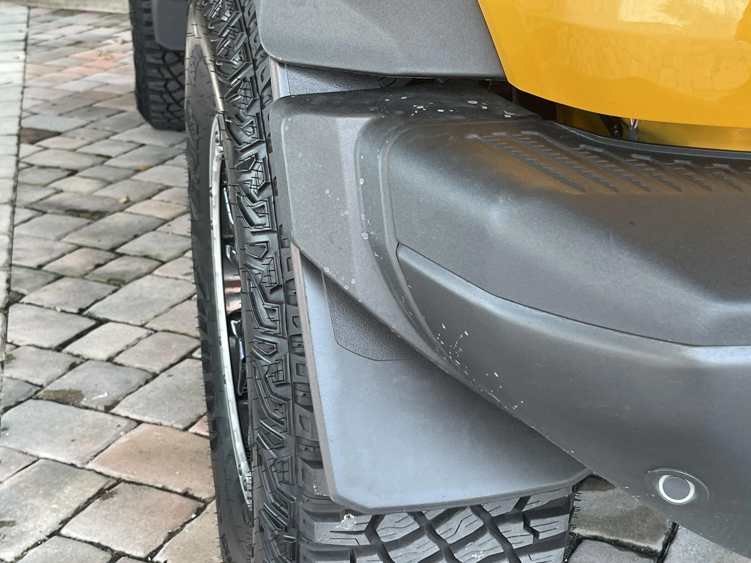 Ford Bronco Front Splash Guards/Mud Flap will NOT fit with Running Board 539A03D8-1772-4A48-BEE8-011AE1BE99E0