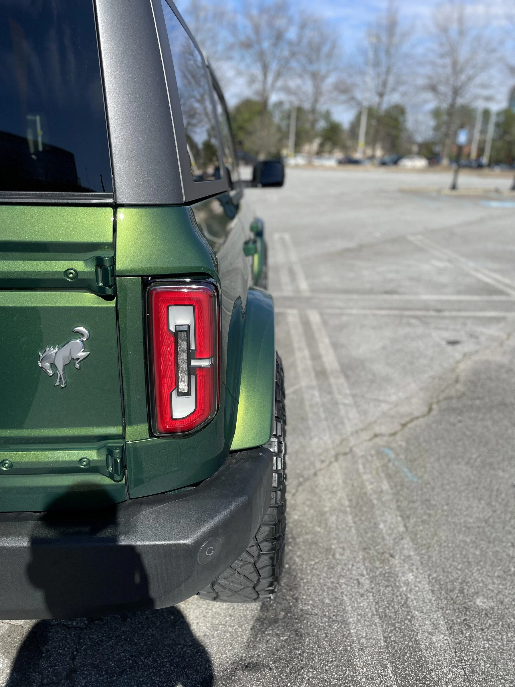 Ford Bronco ERUPTION GREEN Bronco Club 2E8C8627-1057-4FC4-A314-DFC7BA0457CE