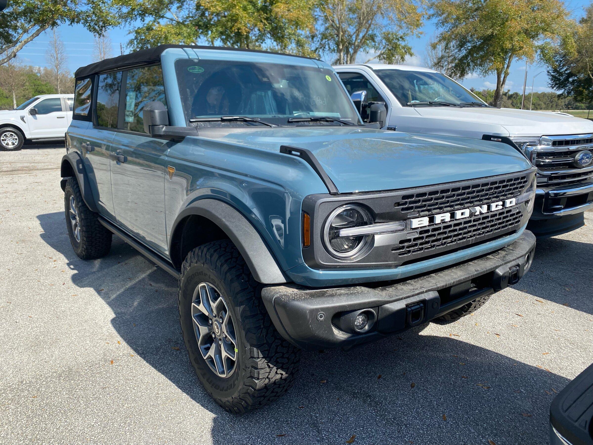 Ford Bronco 🛠 01/24/22 Build Week Group BB00D707-59F6-437A-A6D8-8E2955E5FD17