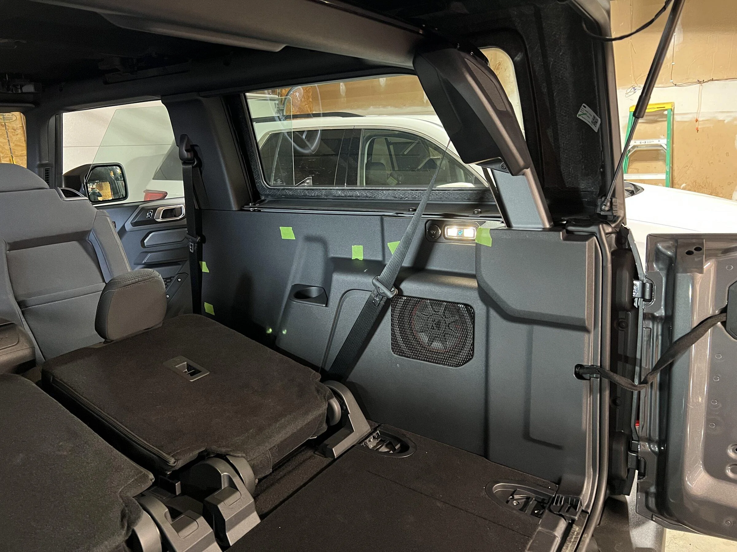 Ford Bronco B&O sub installed on Base Bronco ….sorta…. A7CD9456-5FD1-4CE3-86CC-EFBE9FA90415