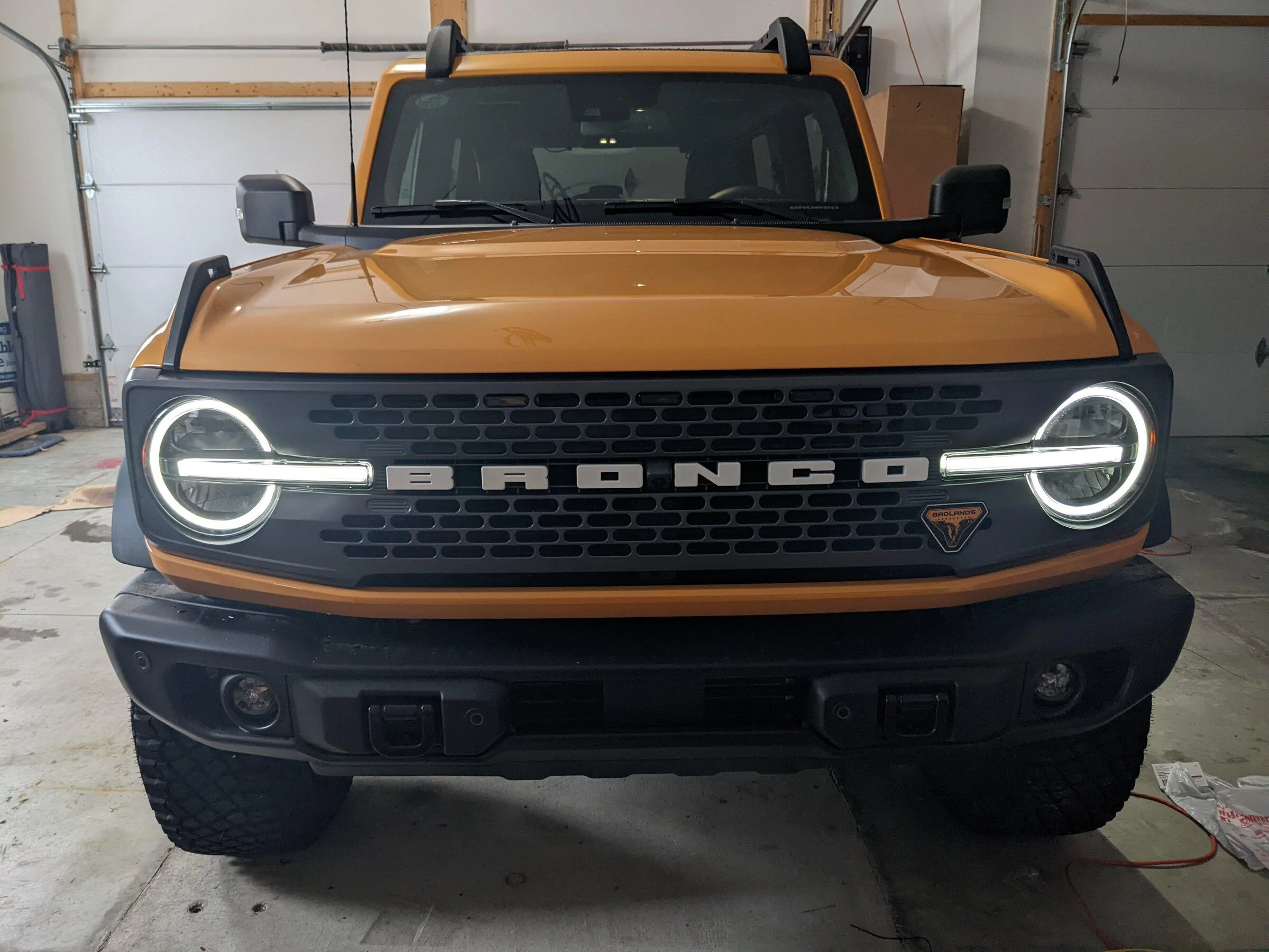 Ford Bronco Added some grill lights PXL_20220226_192553815