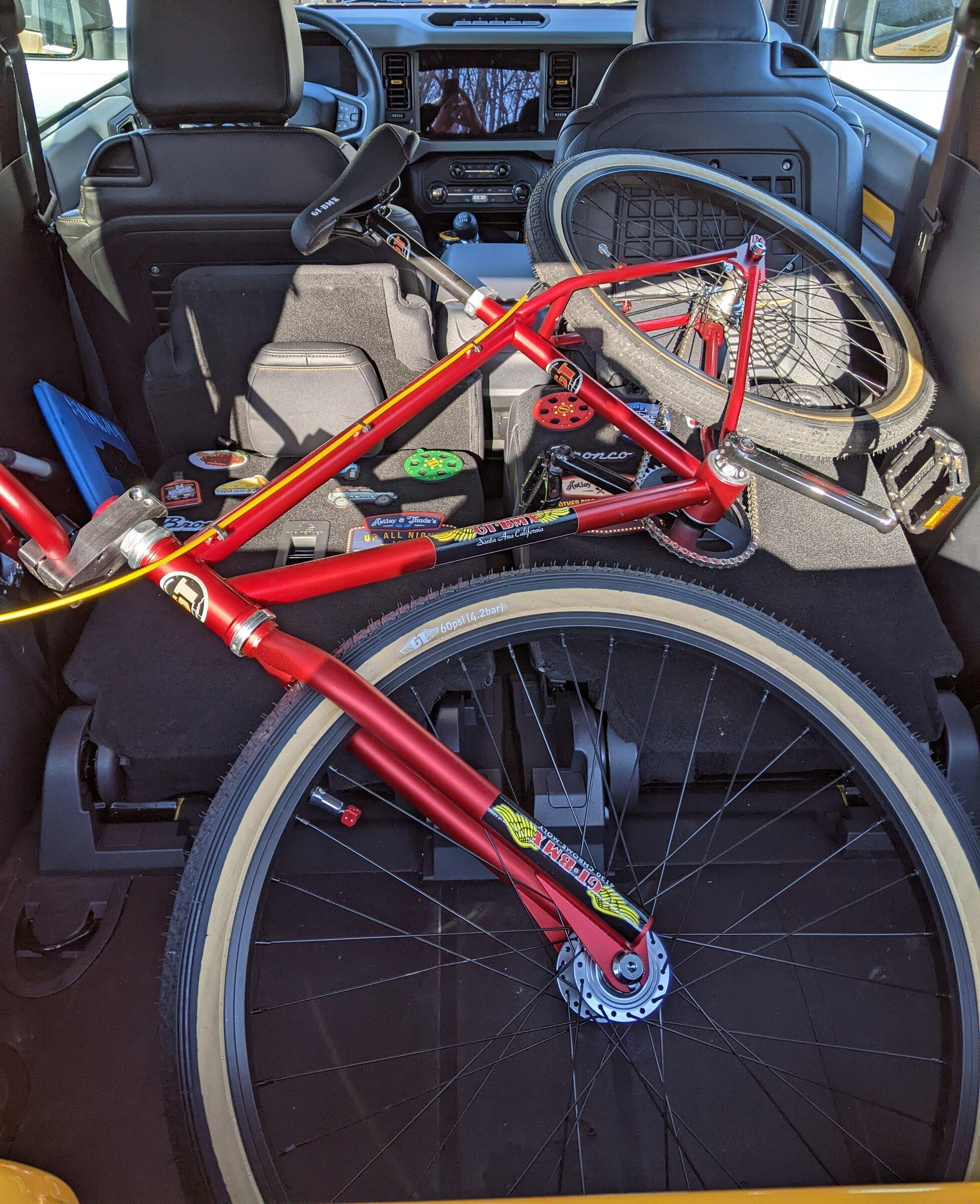 Ford Bronco Bike transport inside Bronco PXL_20220227_204345981