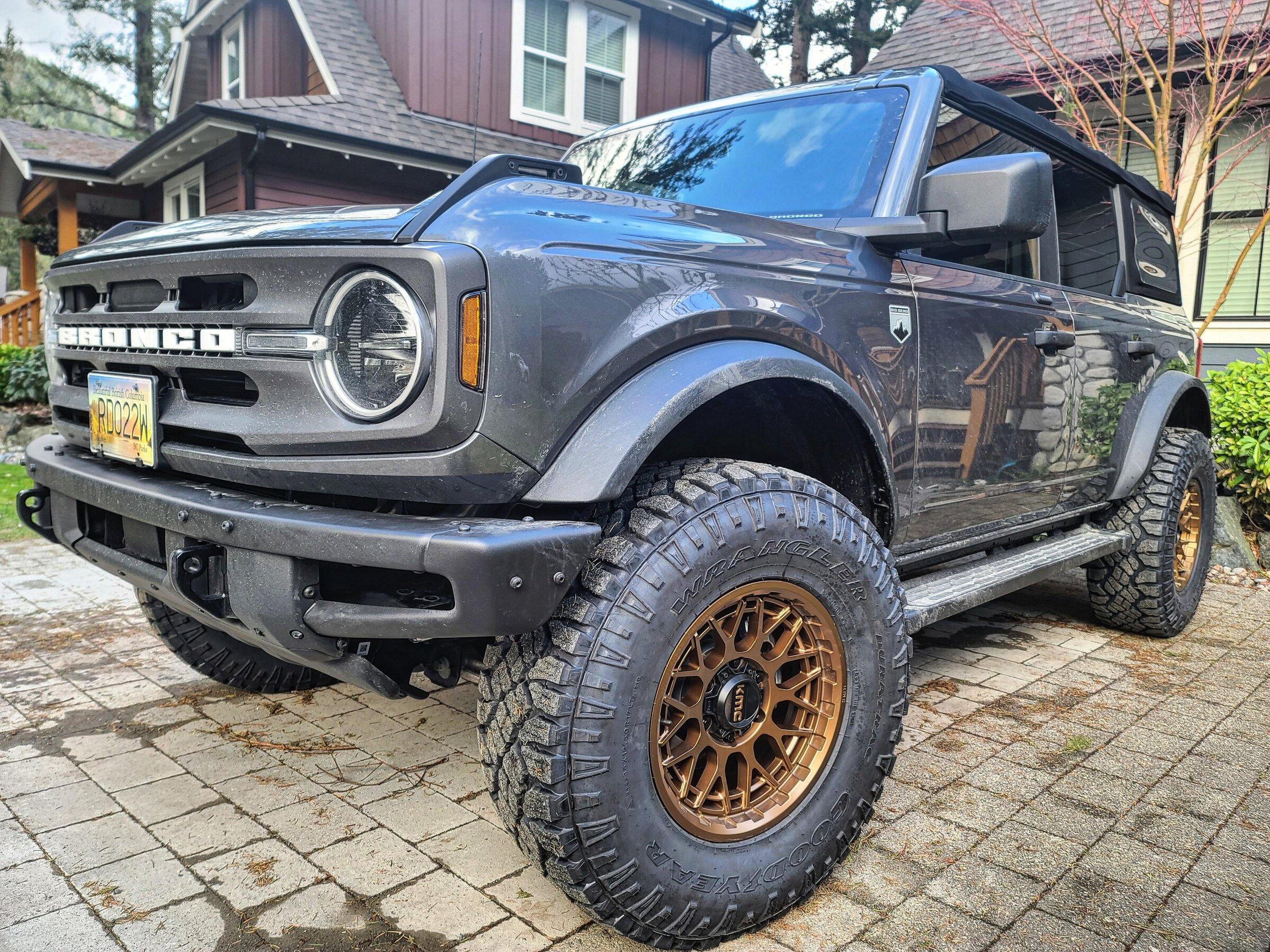 Ford Bronco CARBONIZED GRAY Bronco Club IMG_20220207_151619_897