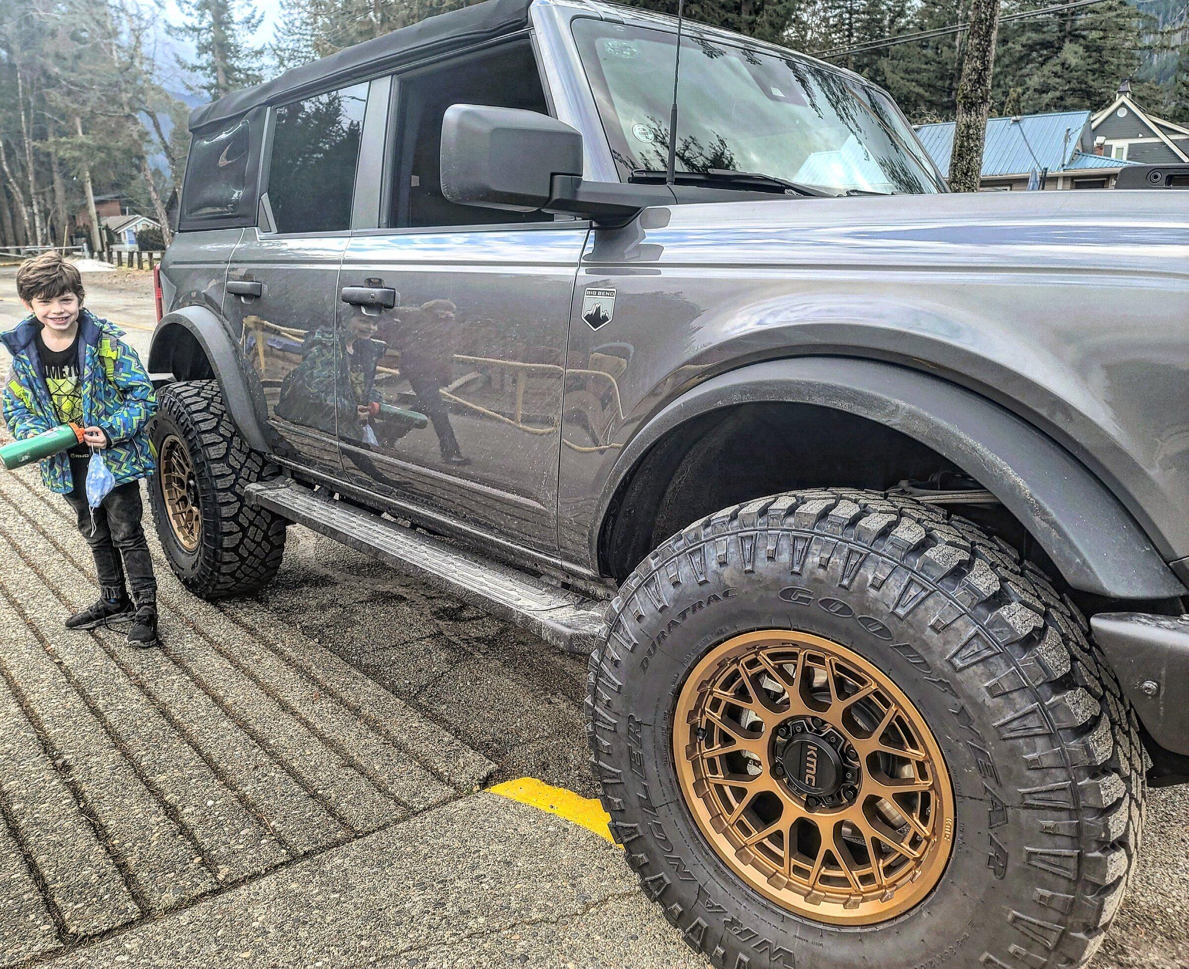 Ford Bronco CARBONIZED GRAY Bronco Club IMG_20220207_151826_811