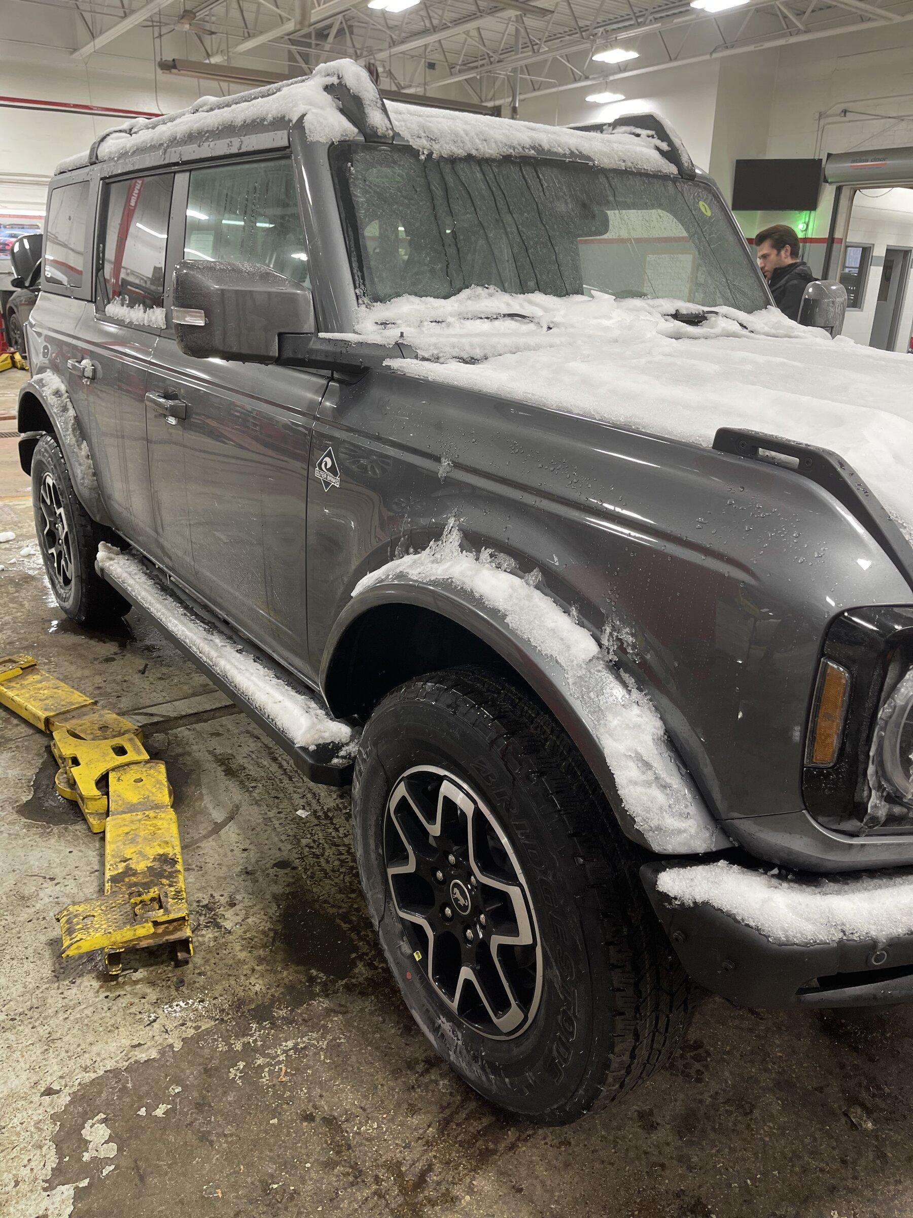 Ford Bronco CARBONIZED GRAY Bronco Club 02C98715-651C-4A16-A9F7-ADD6E4774A58