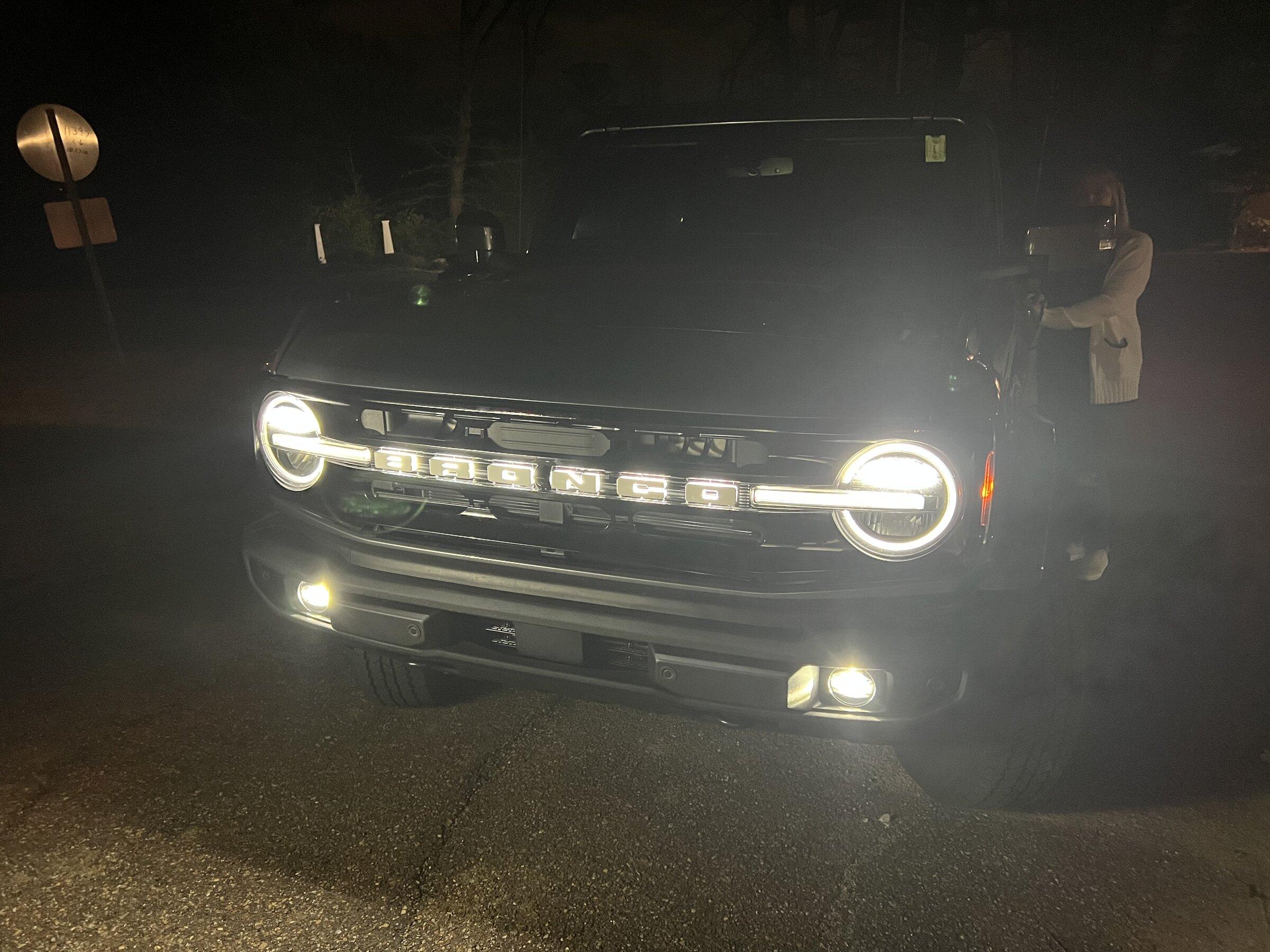 Ford Bronco CARBONIZED GRAY Bronco Club IMG_6851