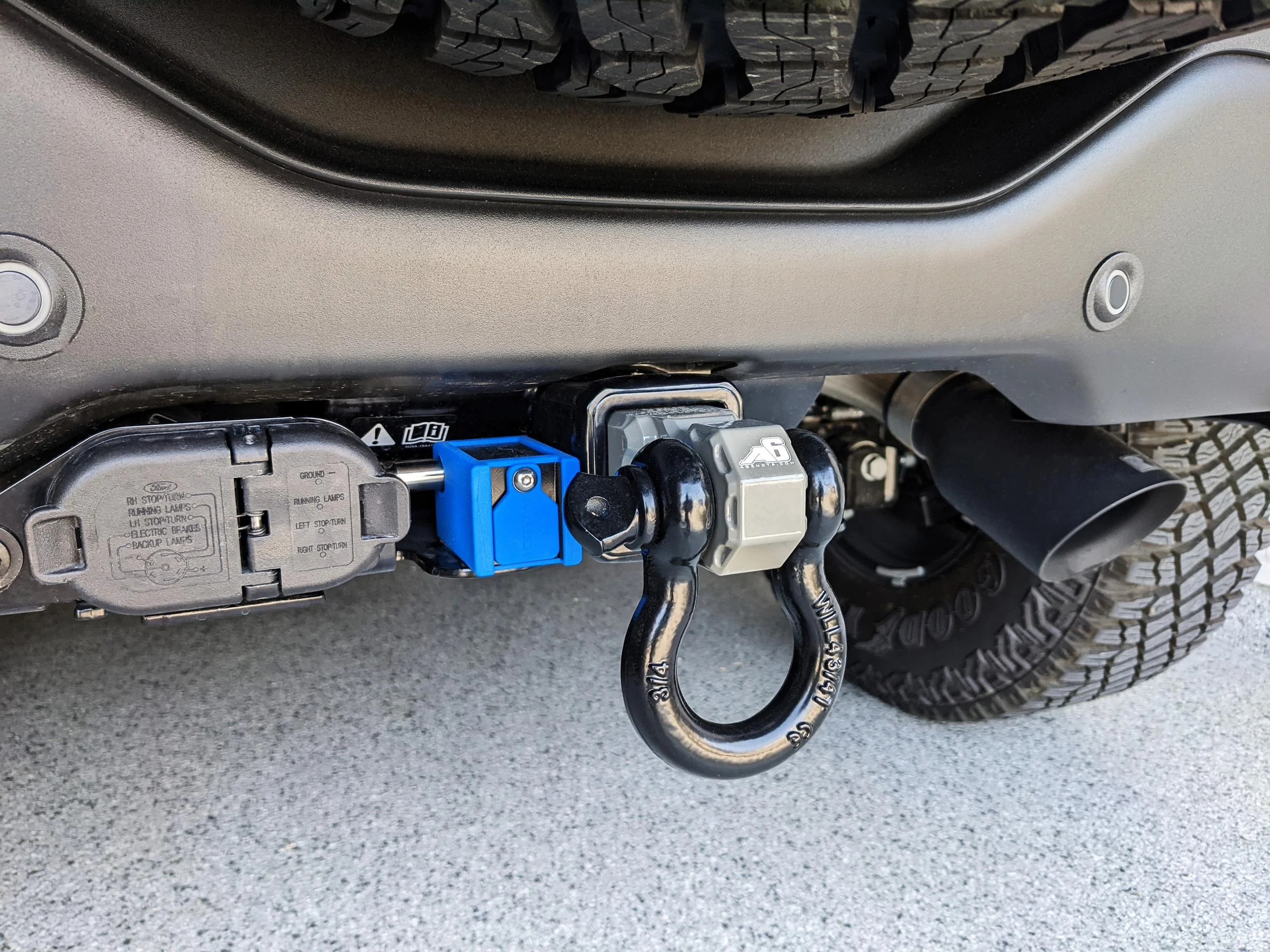 Ford Bronco XPEL Stealth Shadow Black 2DR Badlands with JL Audio Sub Install yzhx53s