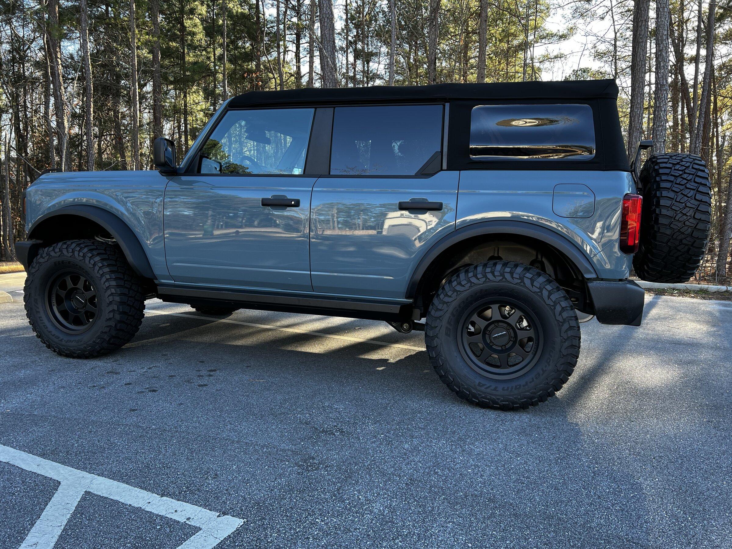 Ford Bronco Installed - RockSlide Rock Rails 663500CB-56C7-49D7-8400-6C0FCC58B240