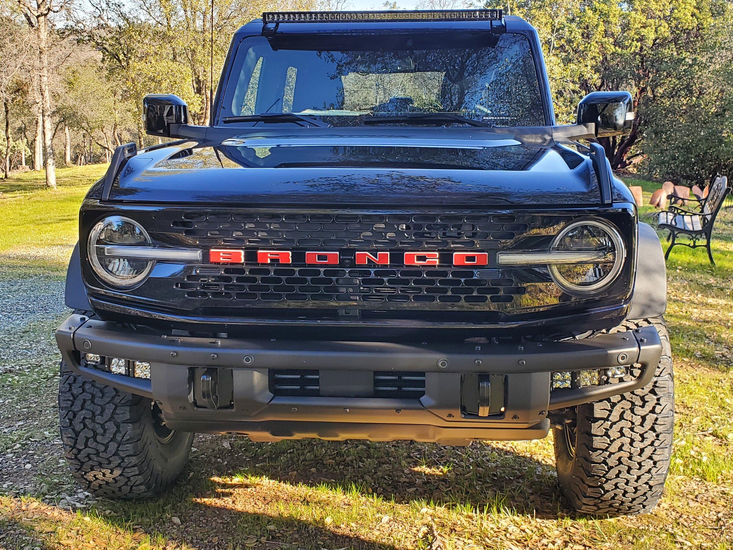 Ford Bronco ANTIMATTER BLUE Bronco Club 20220227_085035