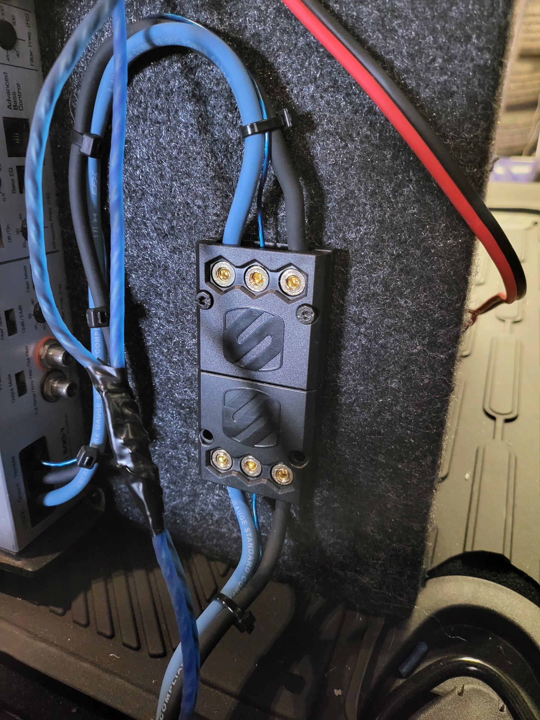 Ford Bronco Sub and Amp Install - Easily removable for topless driving 20220301_132739