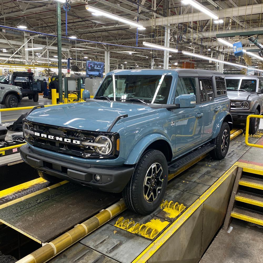 Ford Bronco 02/07/2022 Build Week Group image