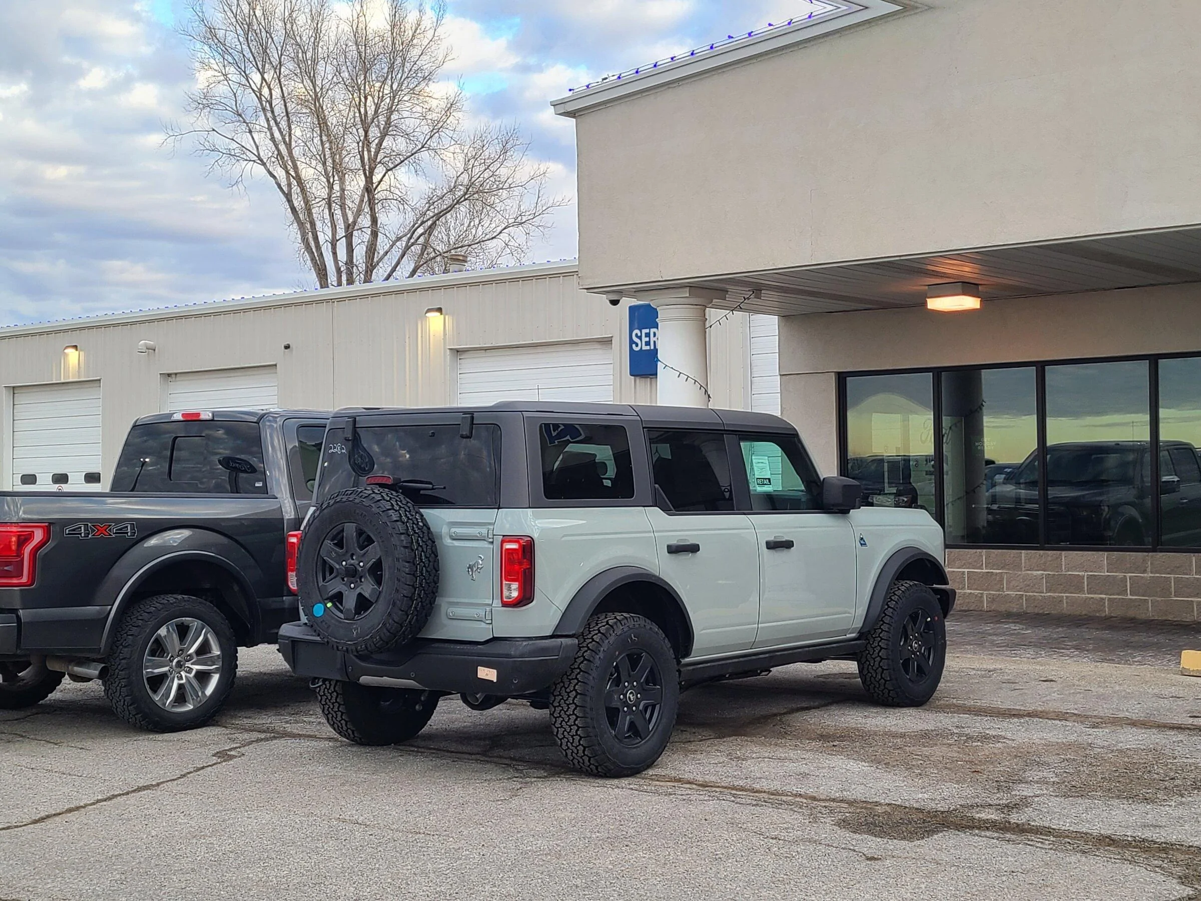 Ford Bronco 🛠 01/24/22 Build Week Group 20220302_073651