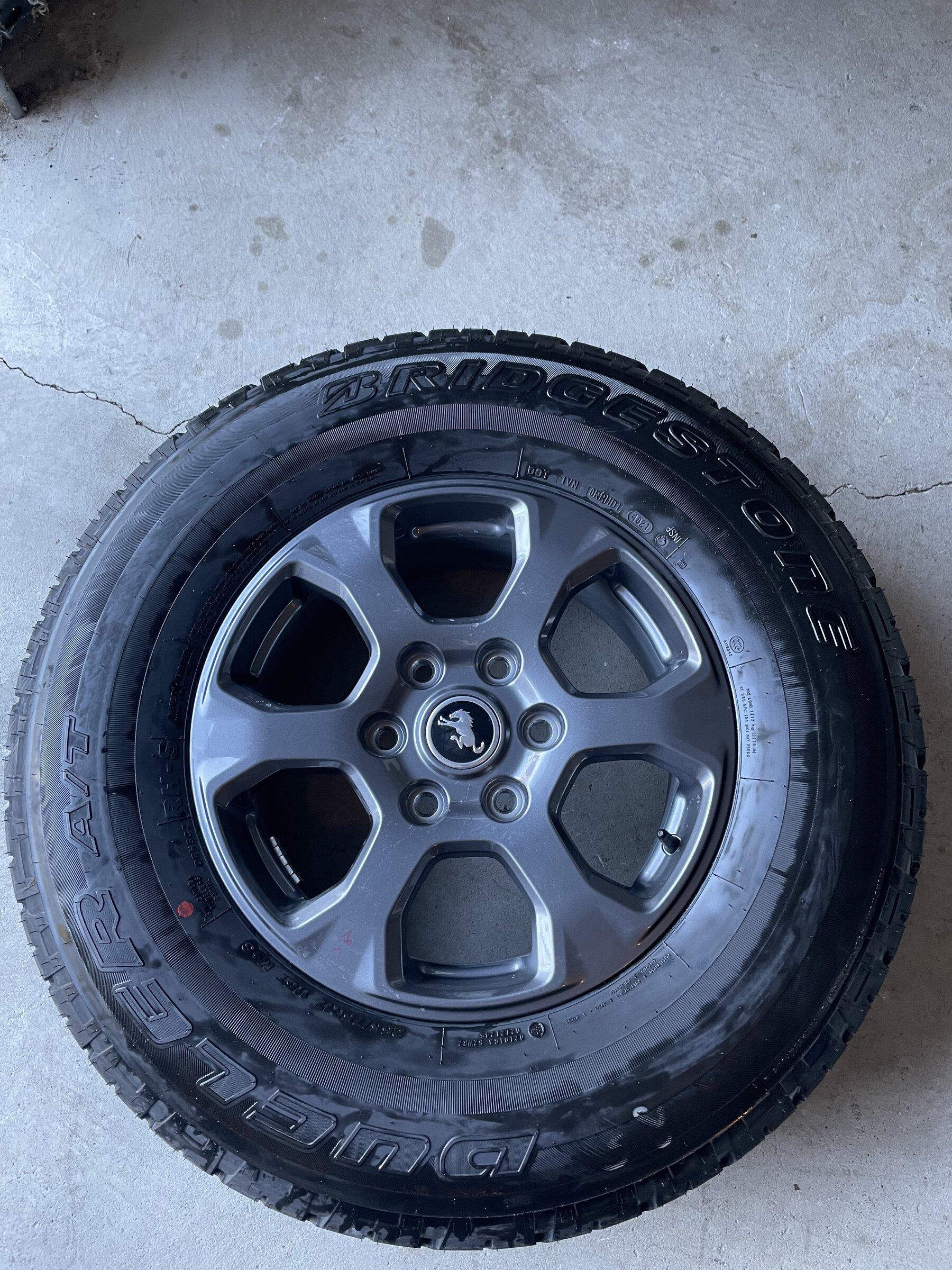 Ford Bronco Big Bend Wheels/Tires with TPMS 3D9B7B44-2EB1-4292-8BBB-C8605B0D1407