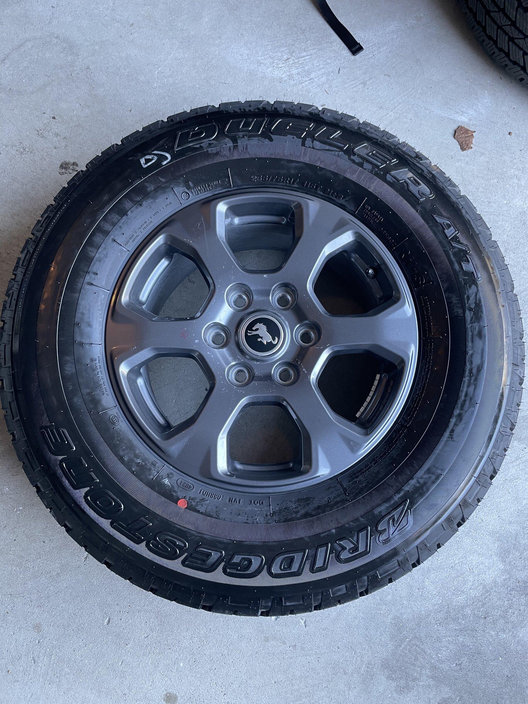 Ford Bronco Big Bend Wheels/Tires with TPMS 75AE2579-E9A6-4A24-AE5B-A305FC22F973
