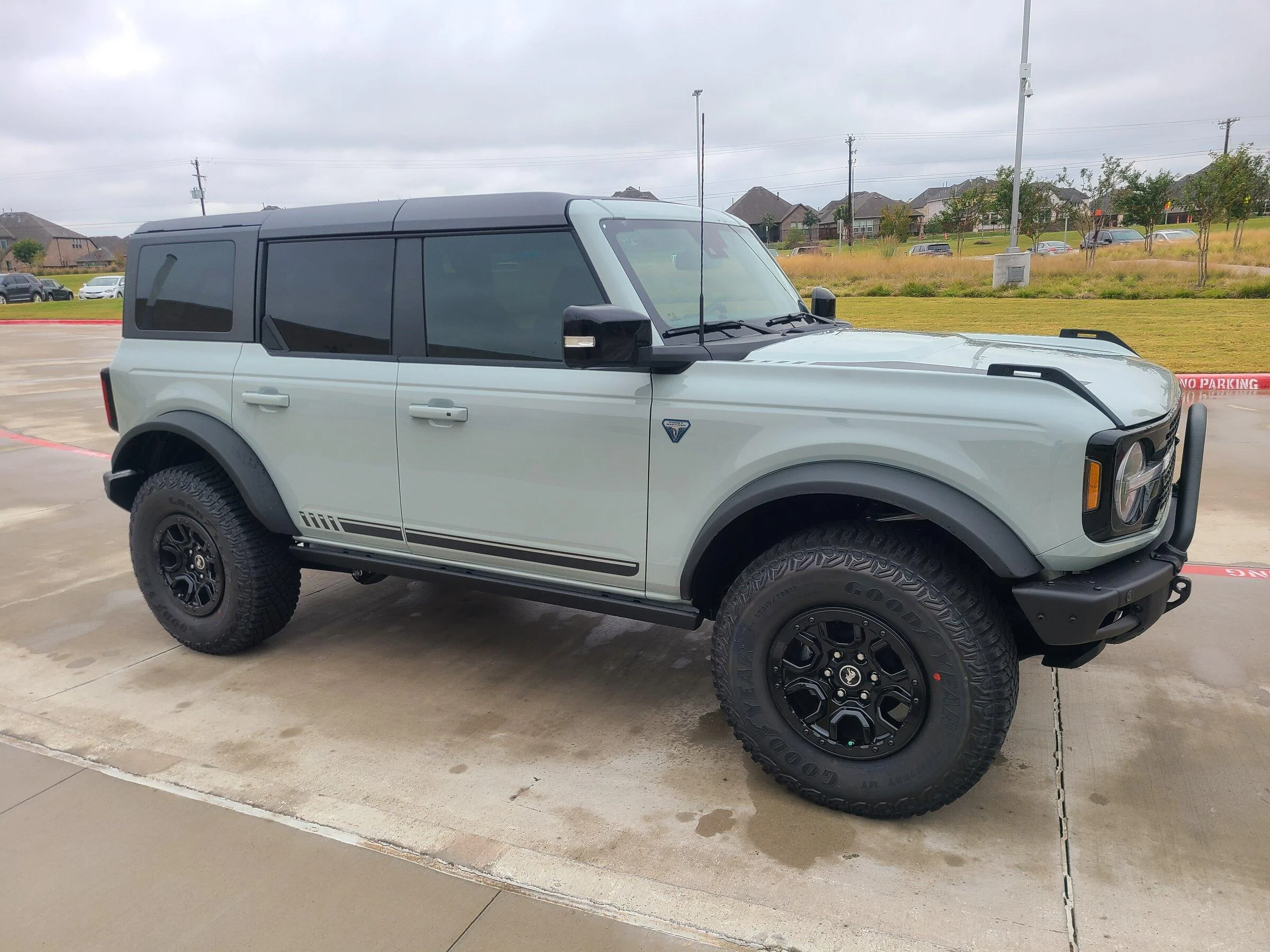 Ford Bronco Lucks Bronco Build: Wrap Satin/Gloss, BA Tent Rear Roof Rack, Baja Designs, GoRhino Steps, Storage... 20211102_135710