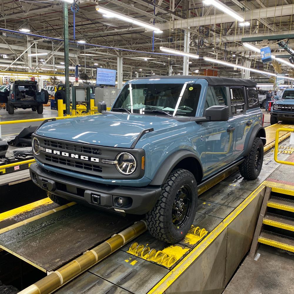 Ford Bronco 02/07/2022 Build Week Group IMG_20220302_162418