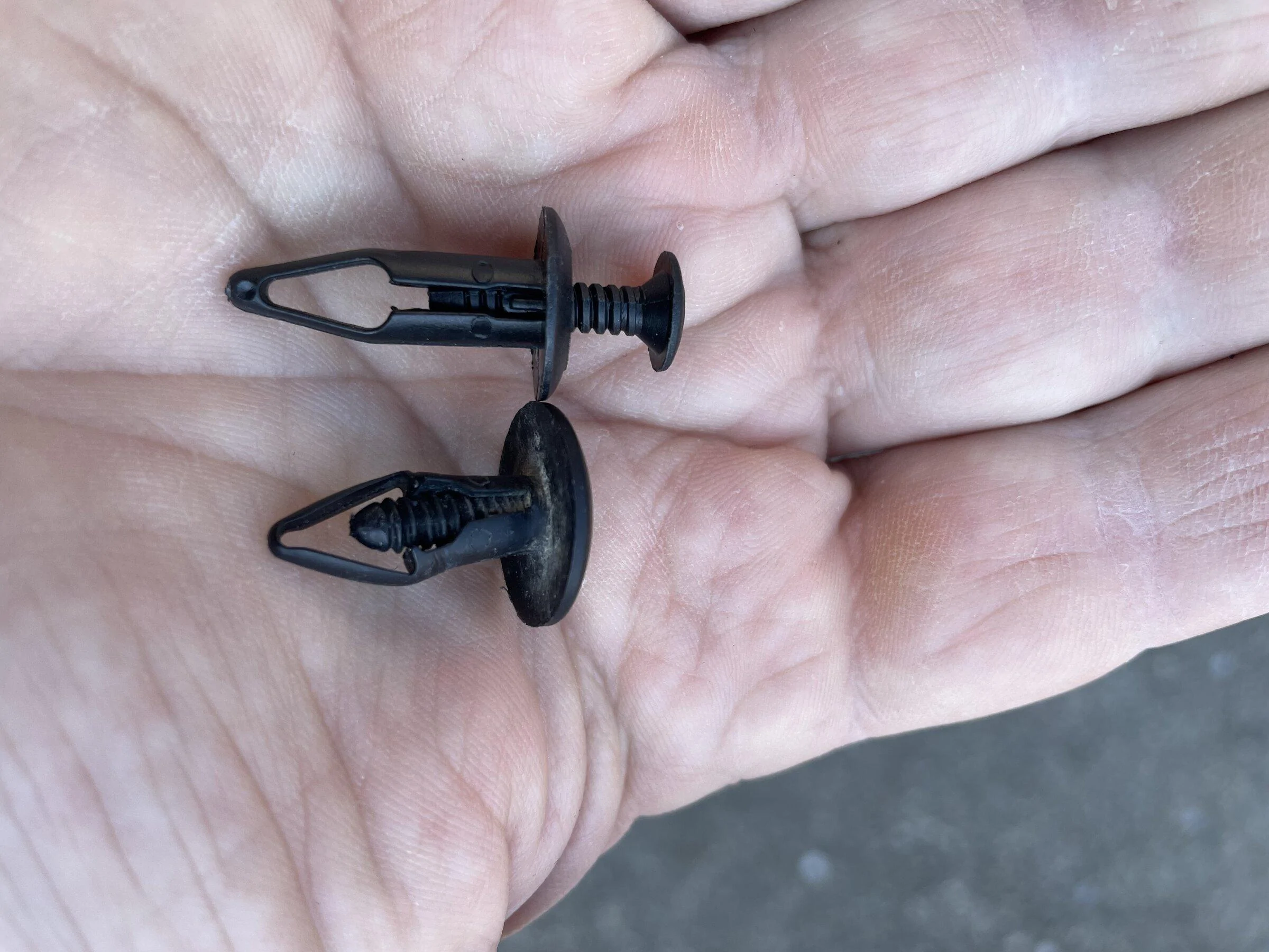 Ford Bronco Wheel Liner Retainer Clips - REPLACEMENT C119B4F5-0392-401F-A2A0-3804B9285534