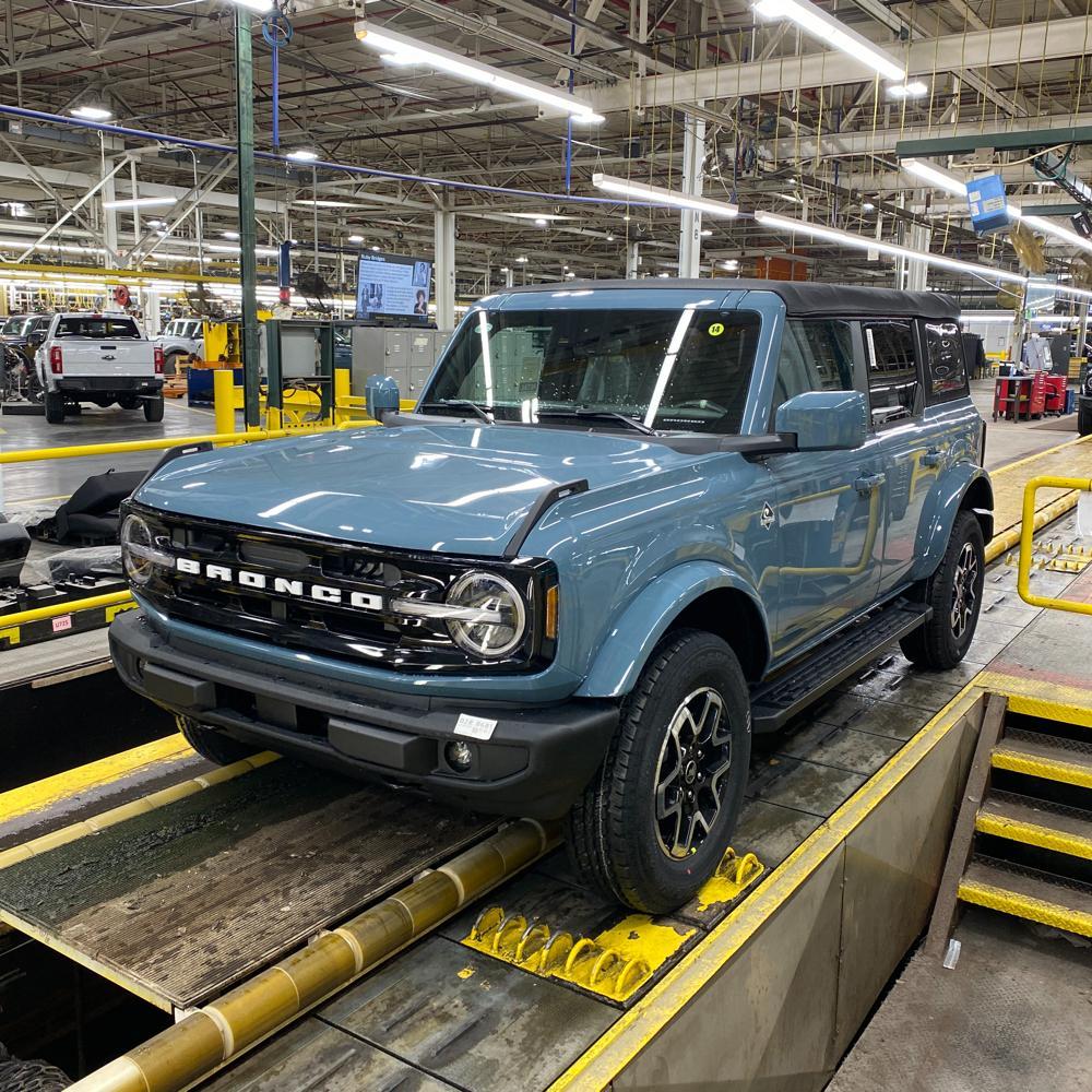 Ford Bronco 🛠 01/24/22 Build Week Group babypic