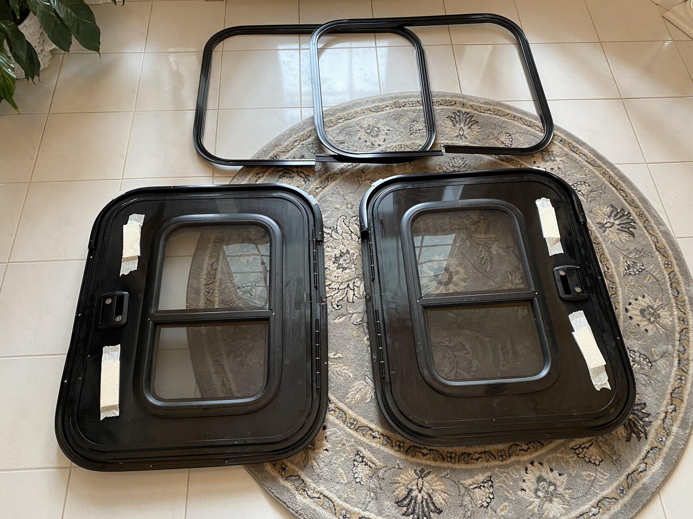Ford Bronco BLACK ICE Build 80A89B43-5A65-4234-BB82-47DE9E9021FB