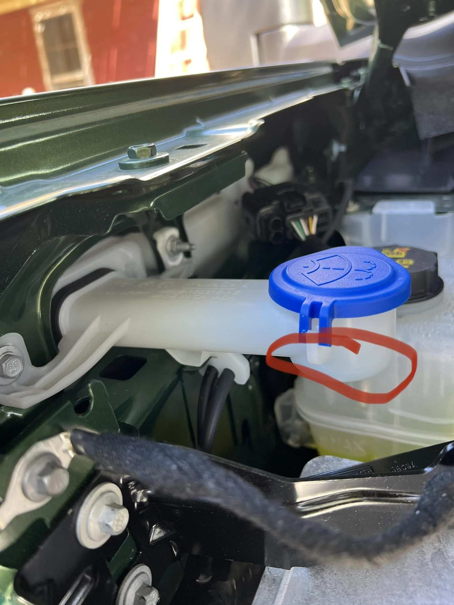 Ford Bronco Windshield washer reservoir capacity IMG_3135