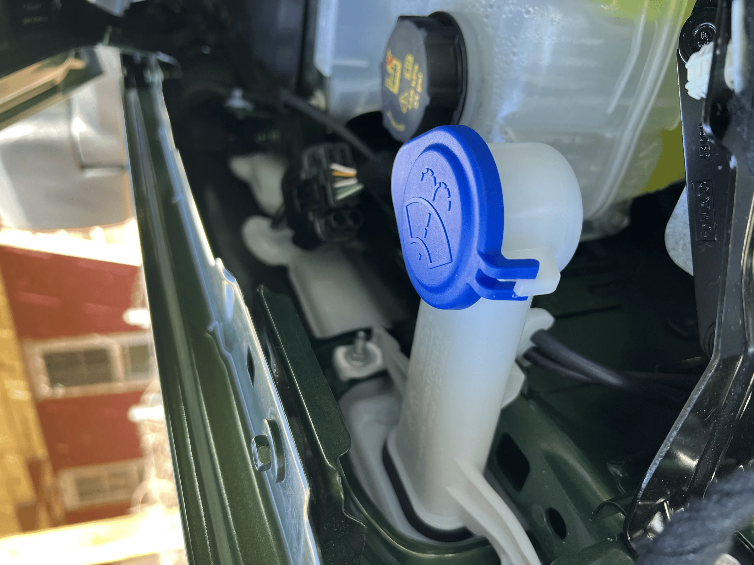 Ford Bronco Windshield washer reservoir capacity tempImageU1F7F6