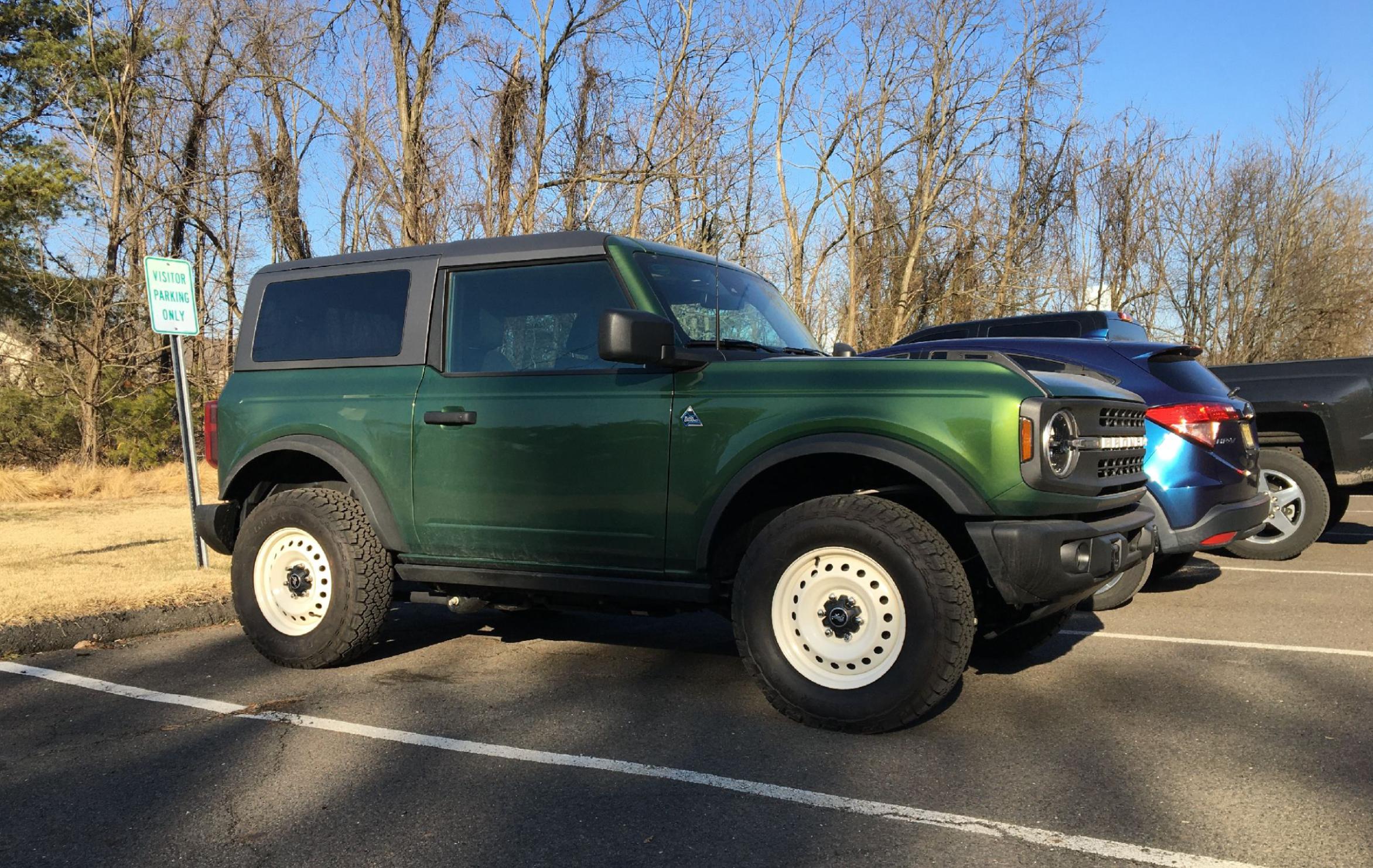Ford Bronco ERUPTION GREEN Bronco Club 475C393A-5274-44A1-8242-928AAB98631C