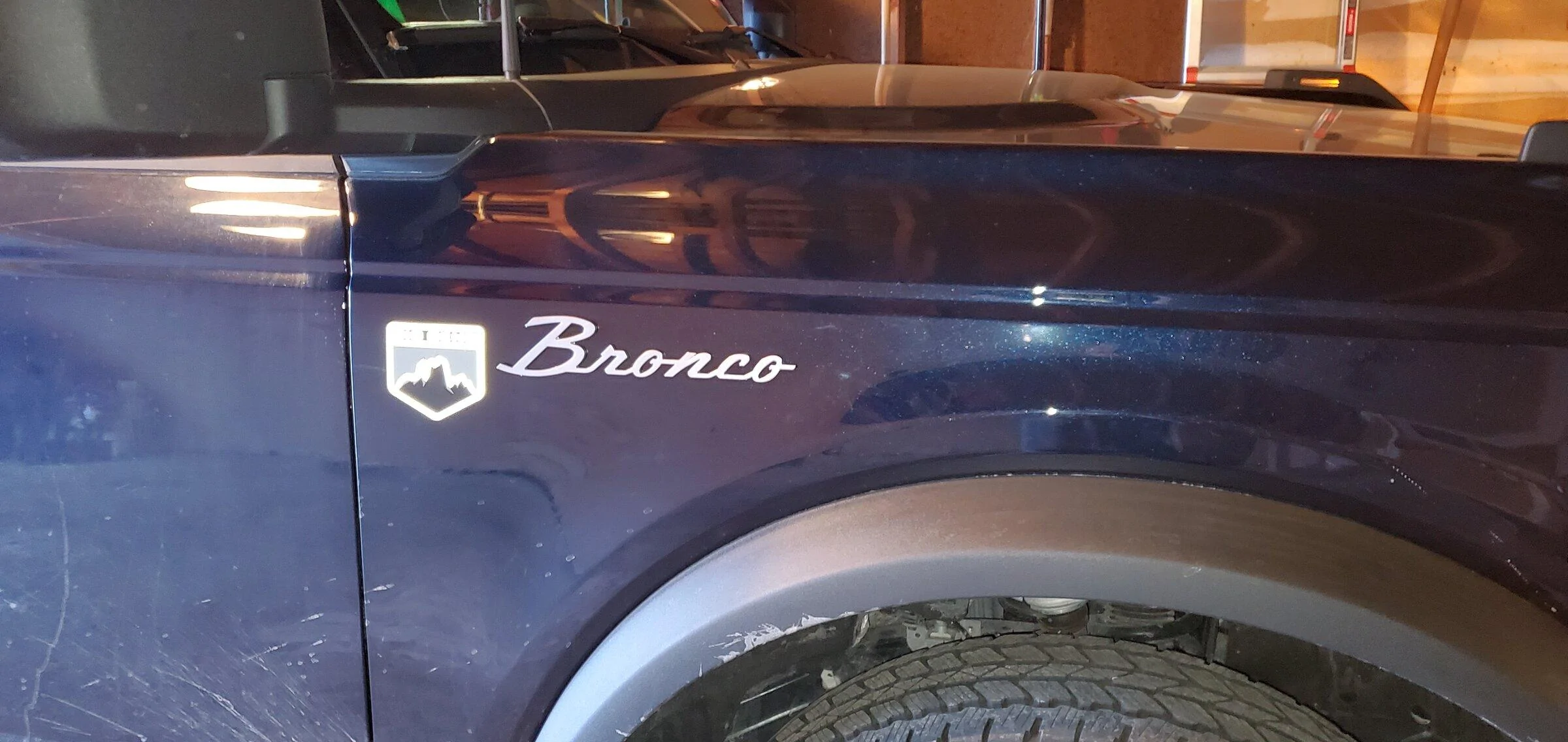 Ford Bronco ANTIMATTER BLUE Bronco Club 20220305_172846