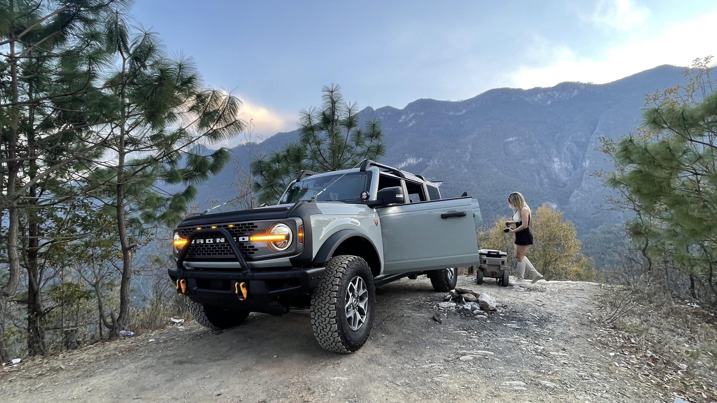 Ford Bronco CACTUS GRAY Bronco Club C5D6E756-D018-48D0-B9A2-EF1A08C3AEDE