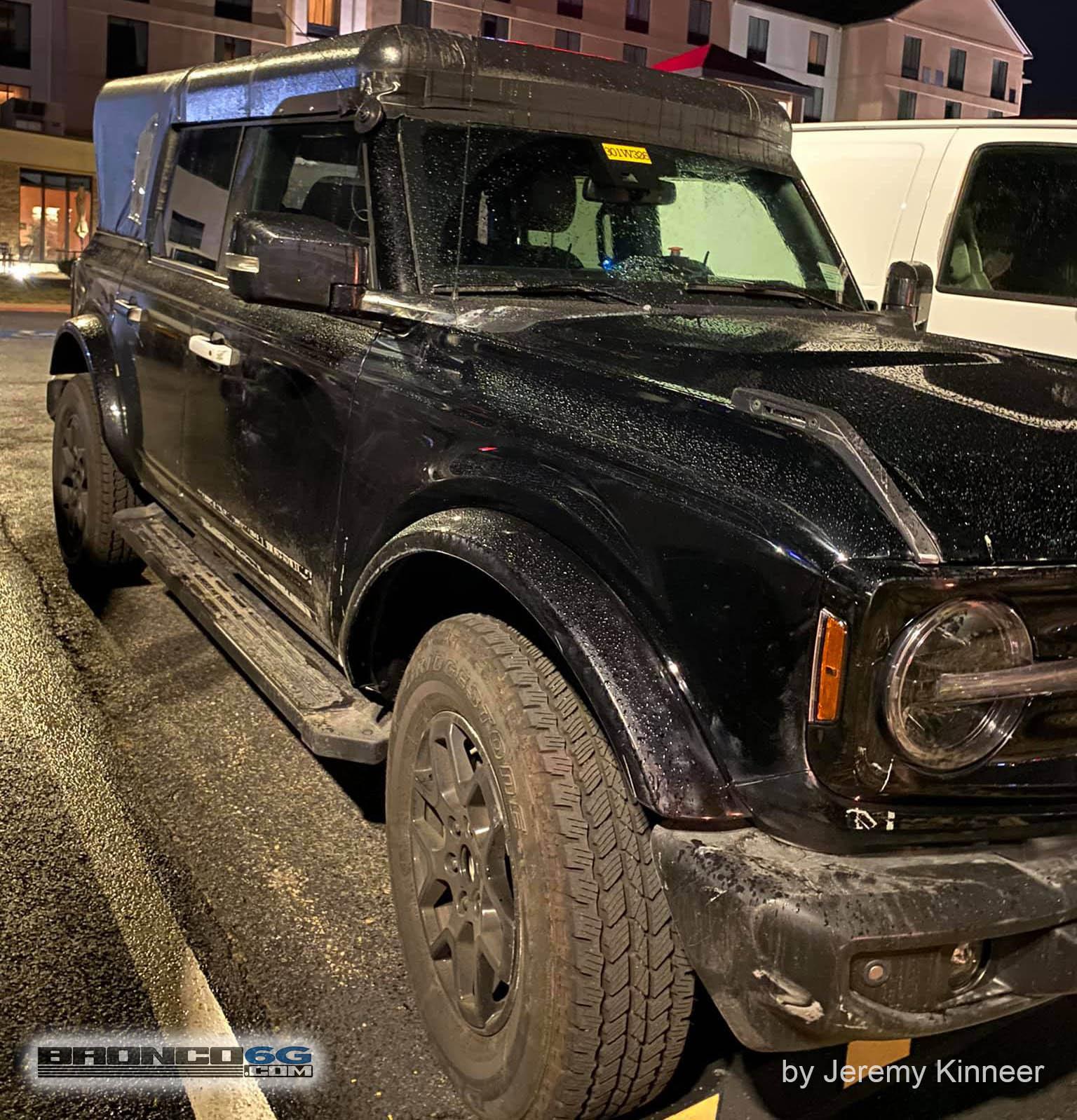 2021 Bronco Badlands Sasquatch Cactus Gray 118309838_2699625850286779_3448232532360850421_o.jpg