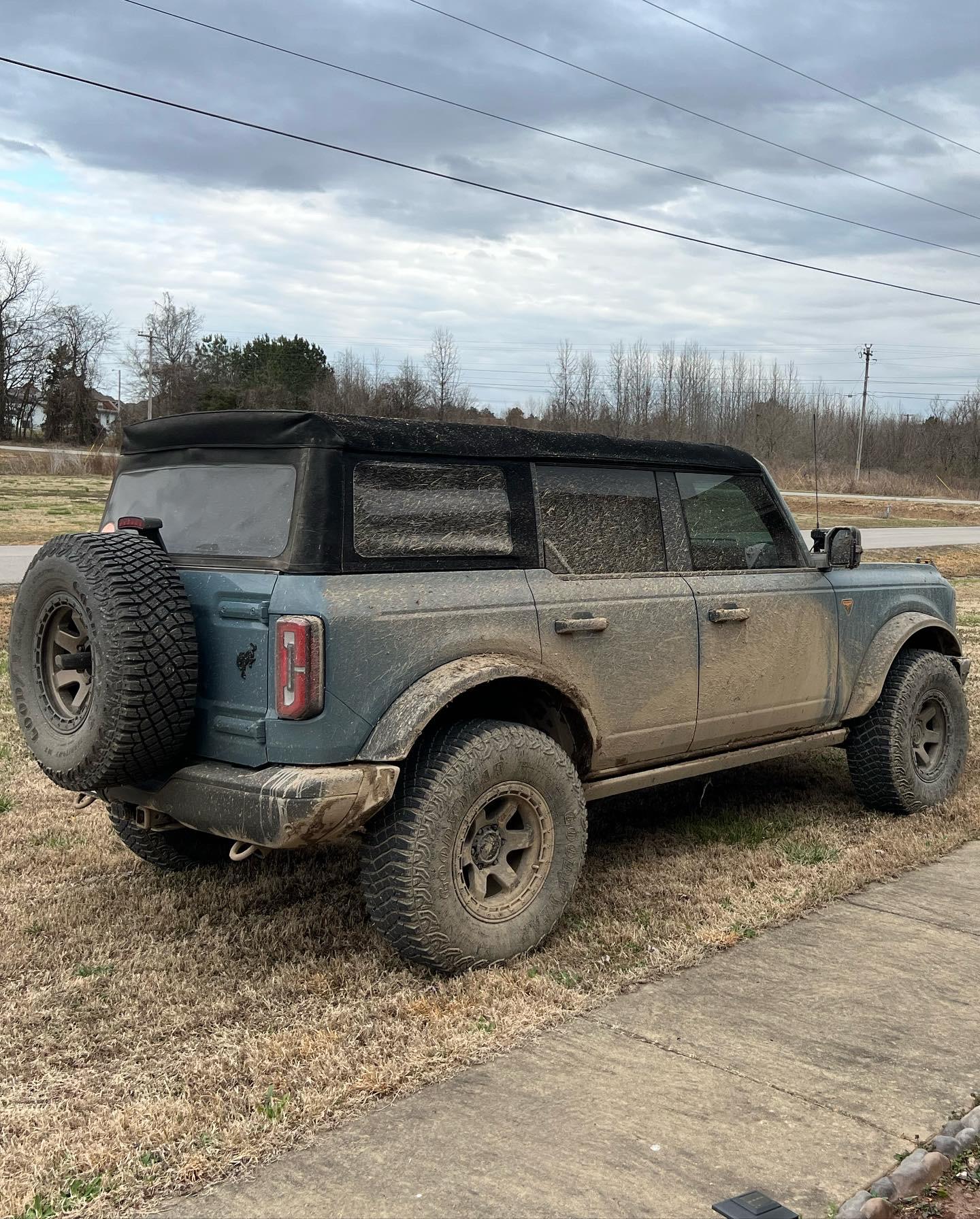 Ford Bronco AREA 51 Bronco Club 85DE7E57-ABB6-4291-A3F3-0C77D434CED4
