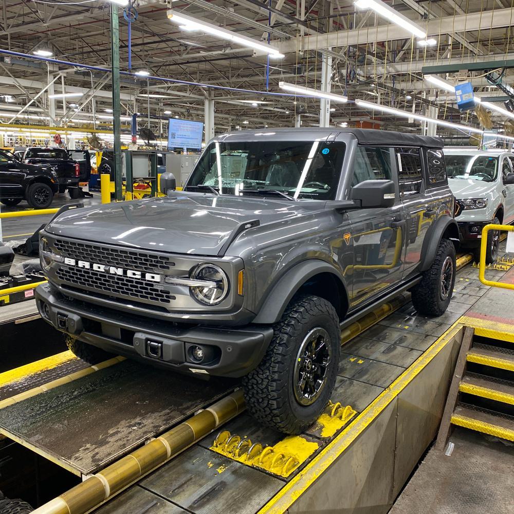 Ford Bronco 2/21/2022 Build Week Group image