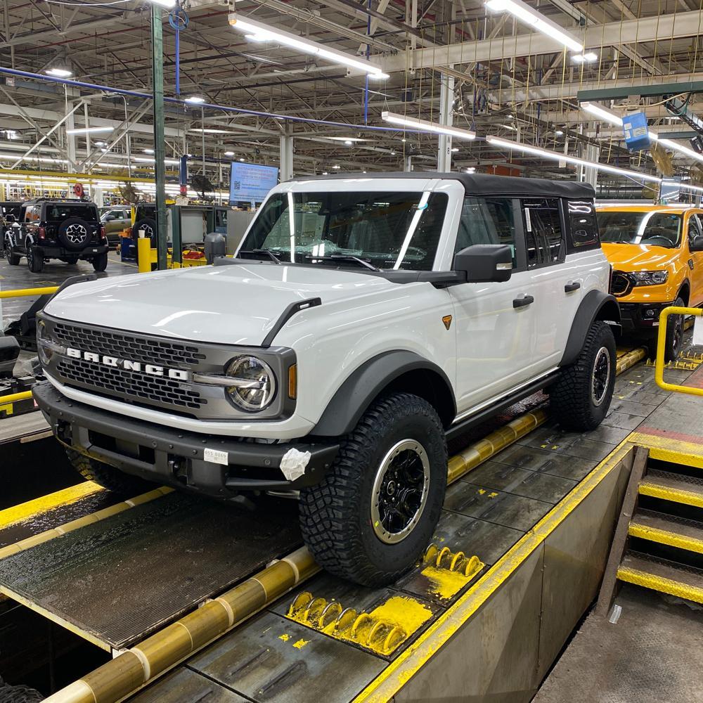 Ford Bronco 2/21/2022 Build Week Group E80A8B5A-A8FE-4FFE-A6F2-04098C479C1B